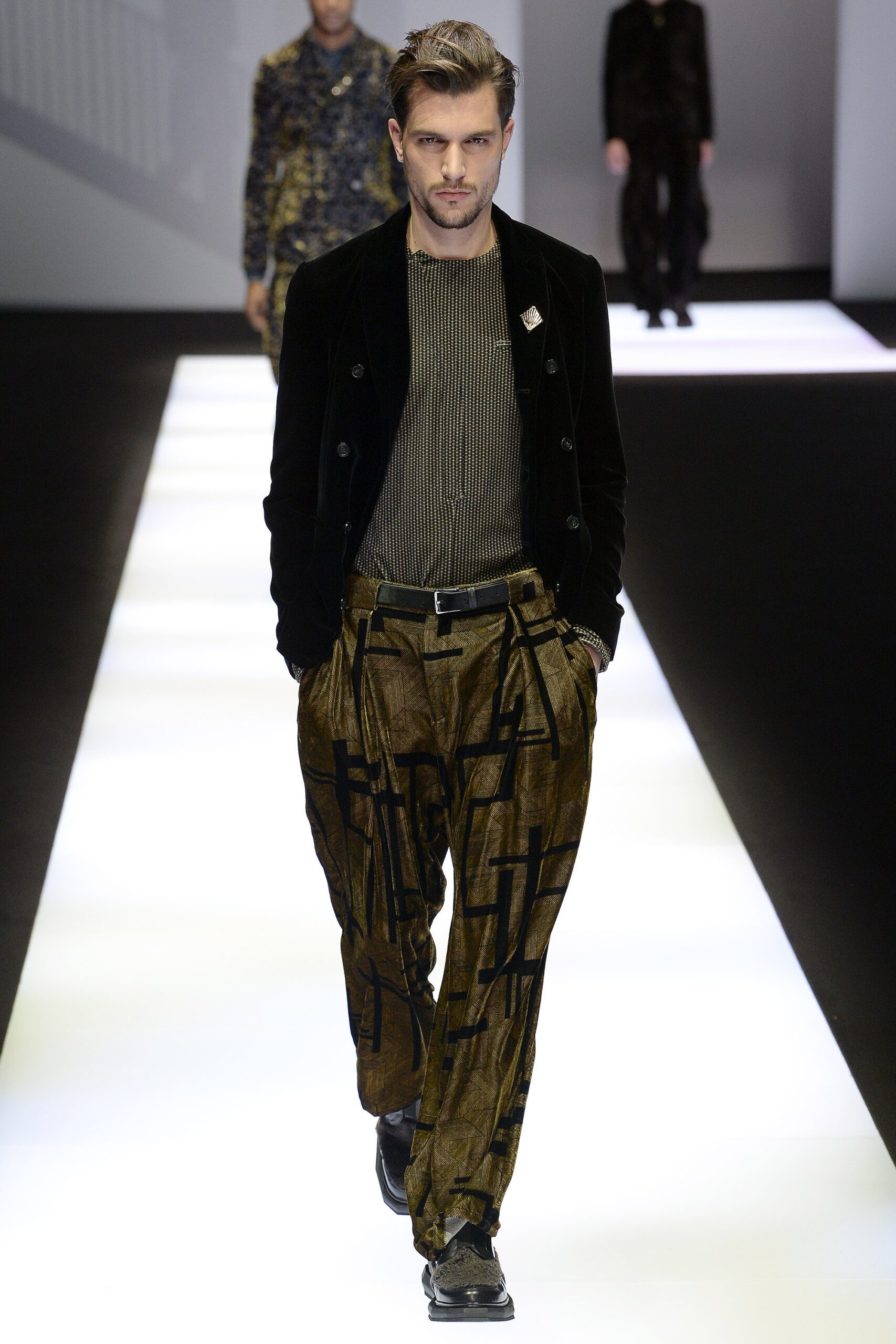 Emporio Armani F/W 17 Menswear Look 49