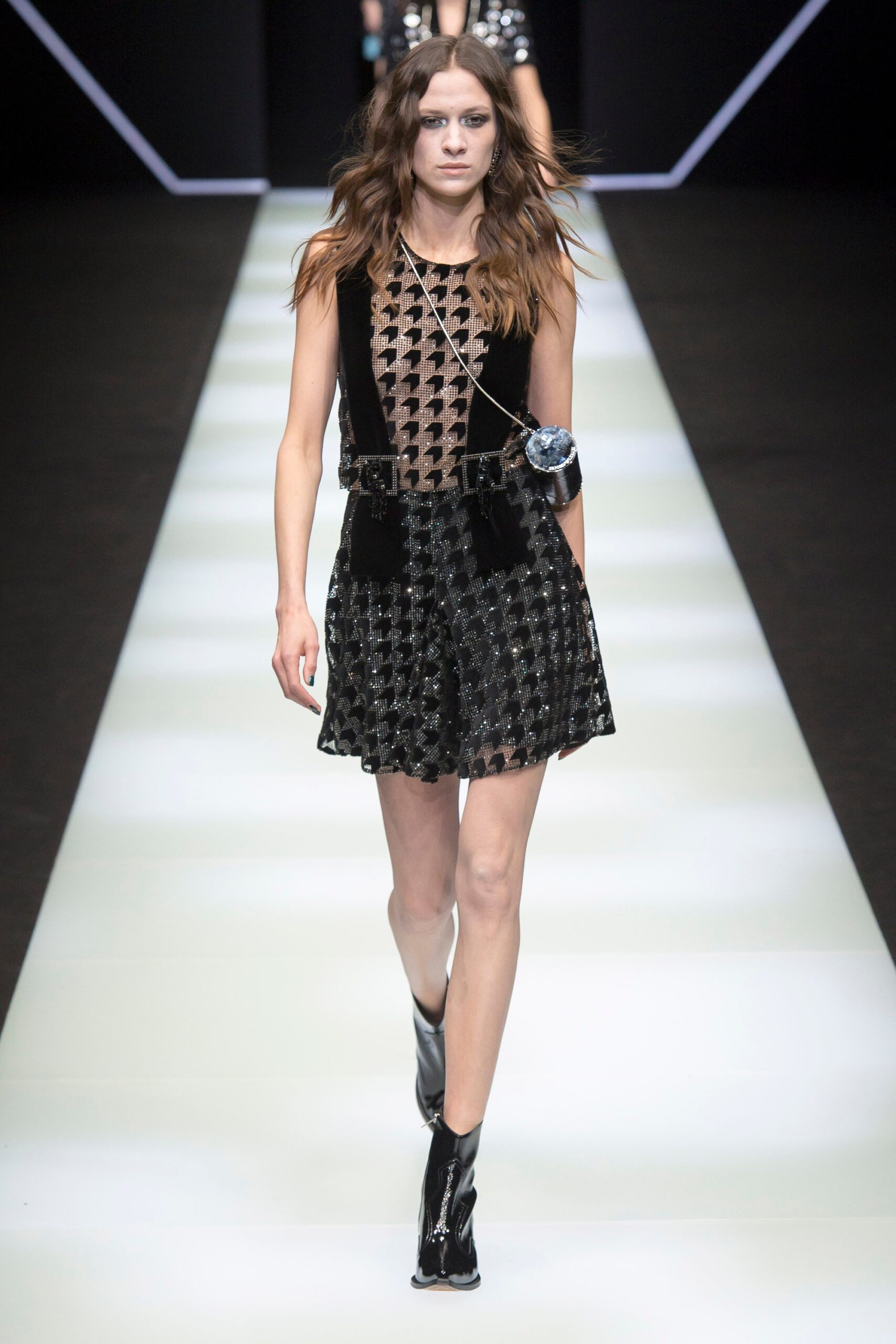 Emporio Armani F/W 18 Look 73