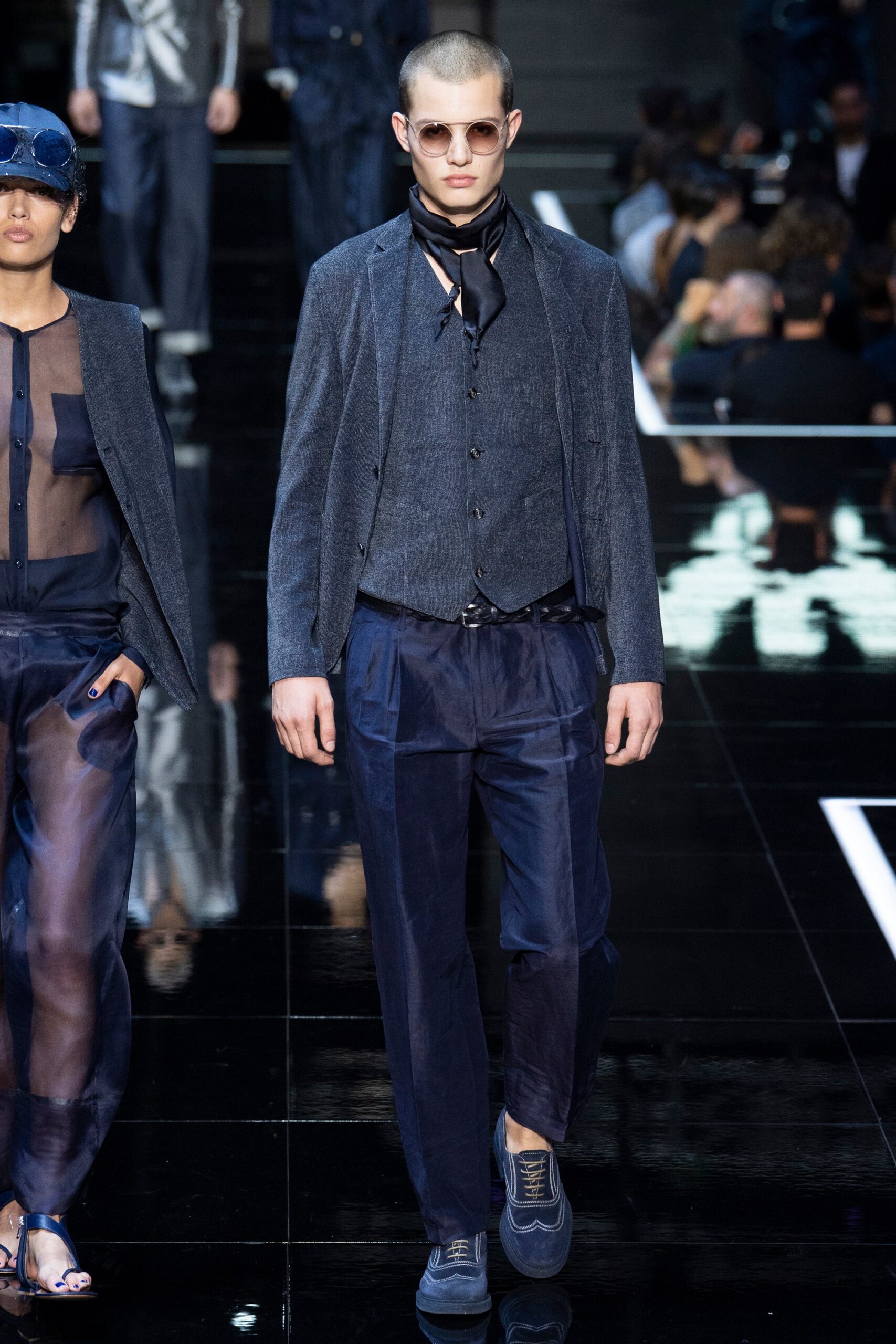 Emporio Armani S/S 19 Menswear Look 97
