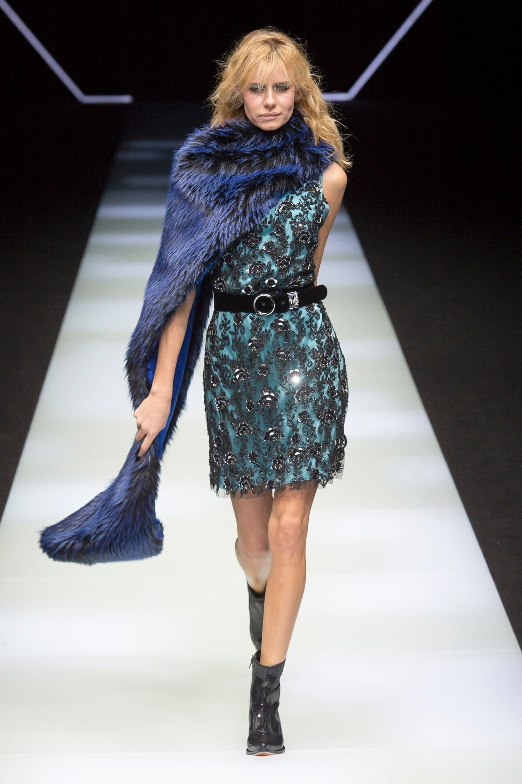Emporio Armani F/W 18 Look 79