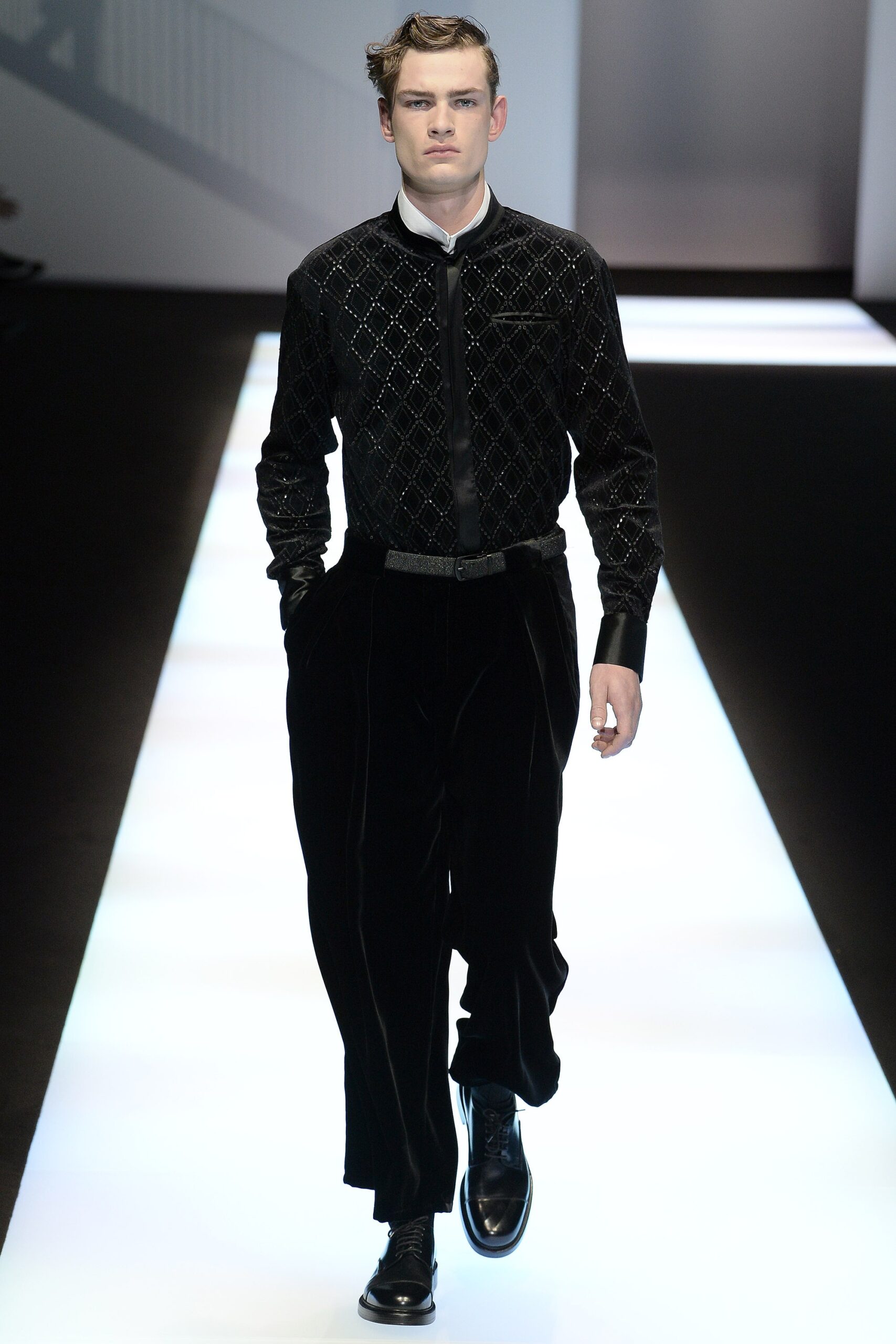Emporio Armani F/W 17 Menswear Look 69