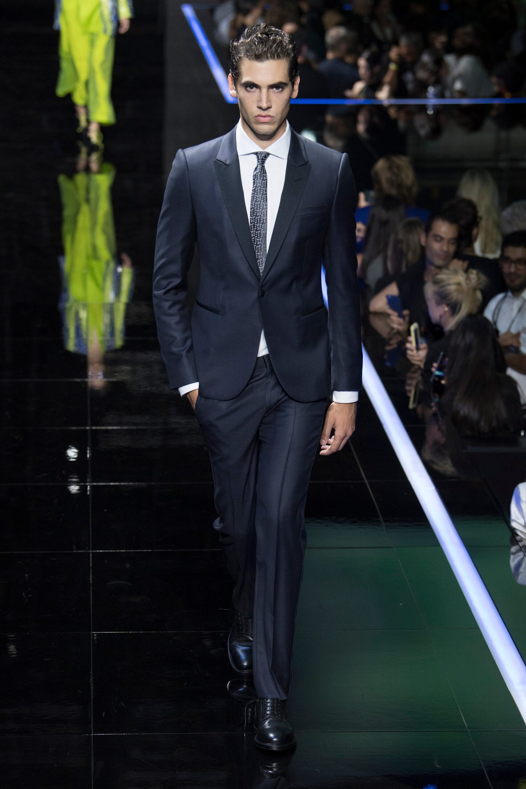 Emporio Armani S/S 19 Menswear Look 133
