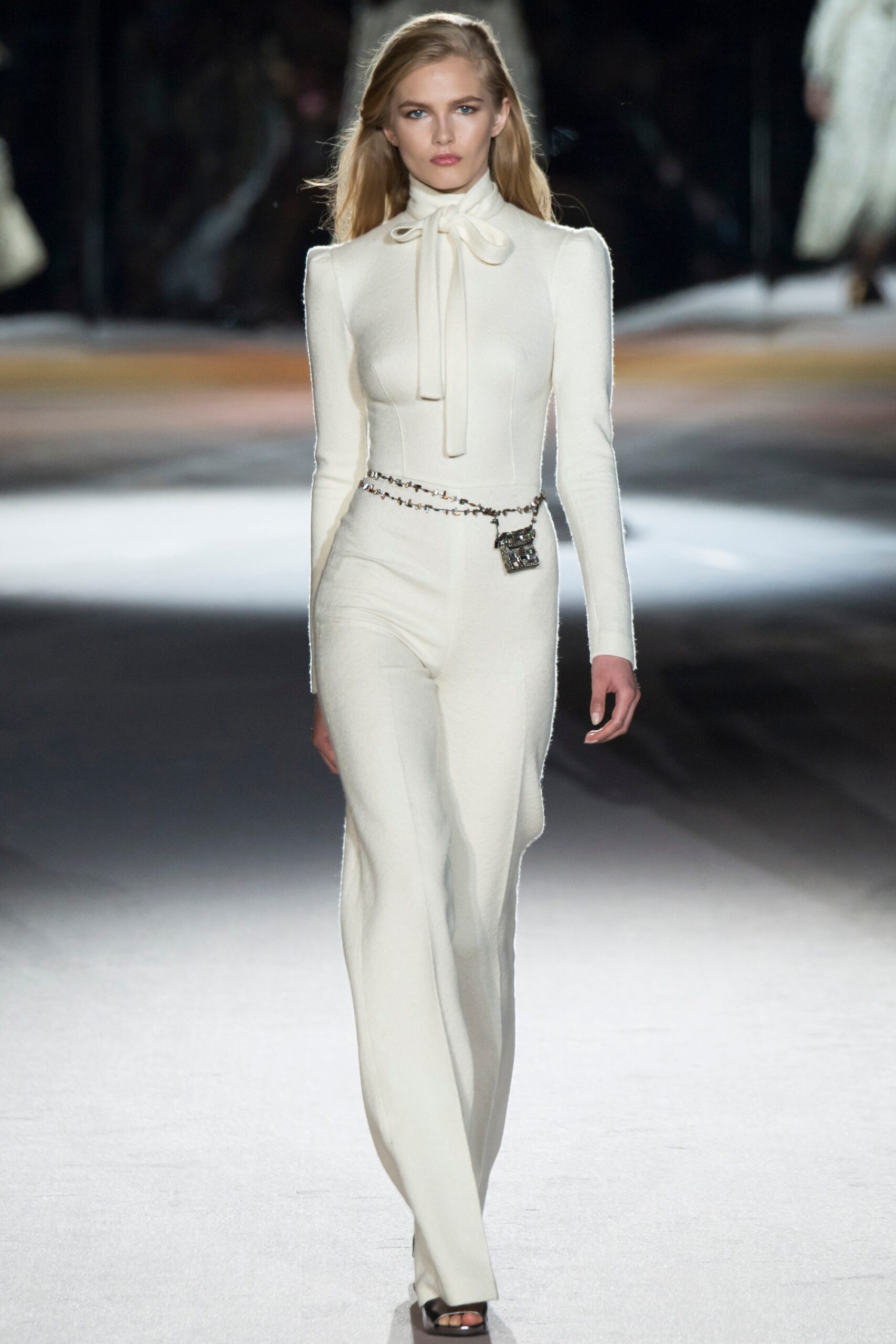 Ermanno Scervino F/W 16 Look 24