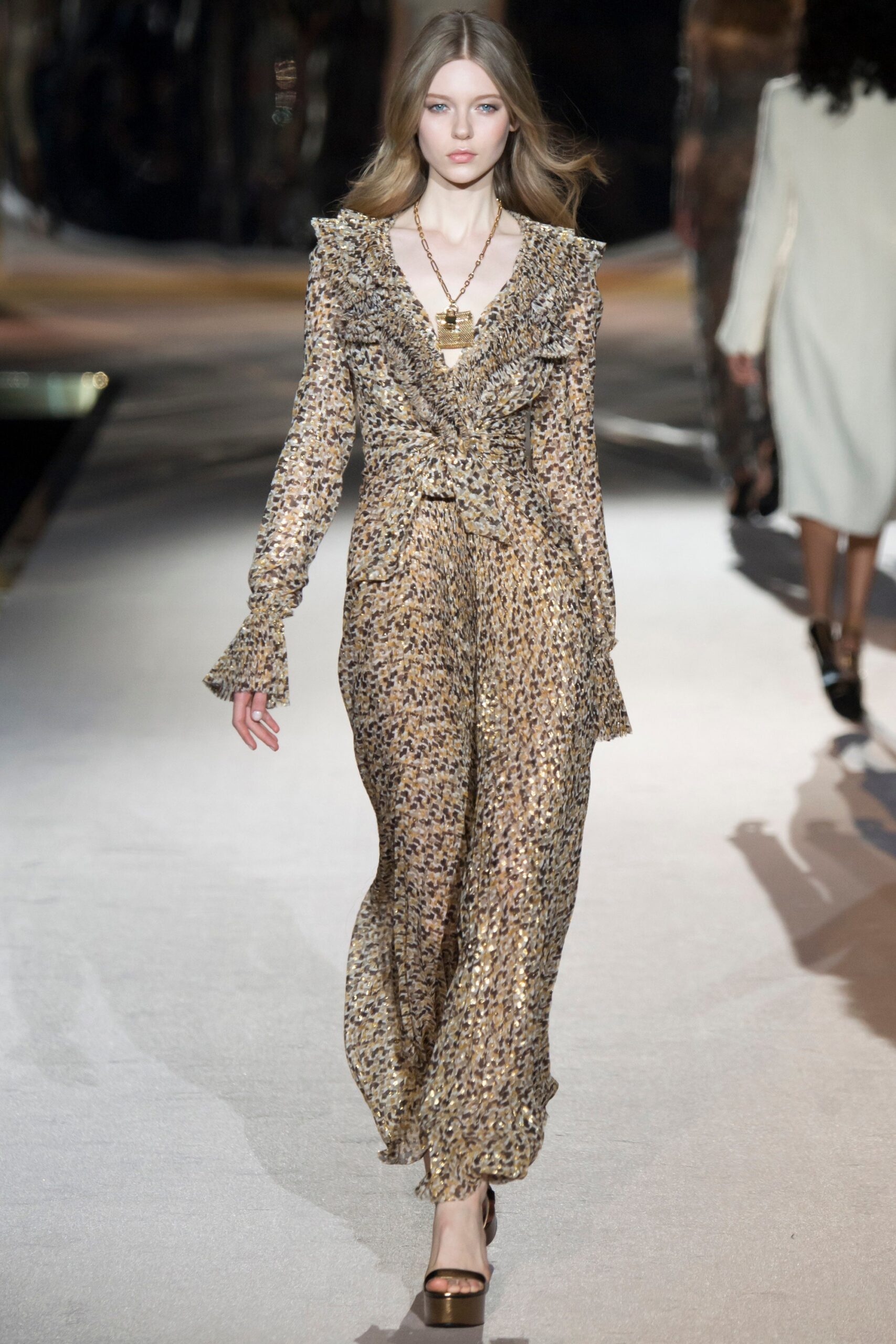 Ermanno Scervino F/W 16 Look 28