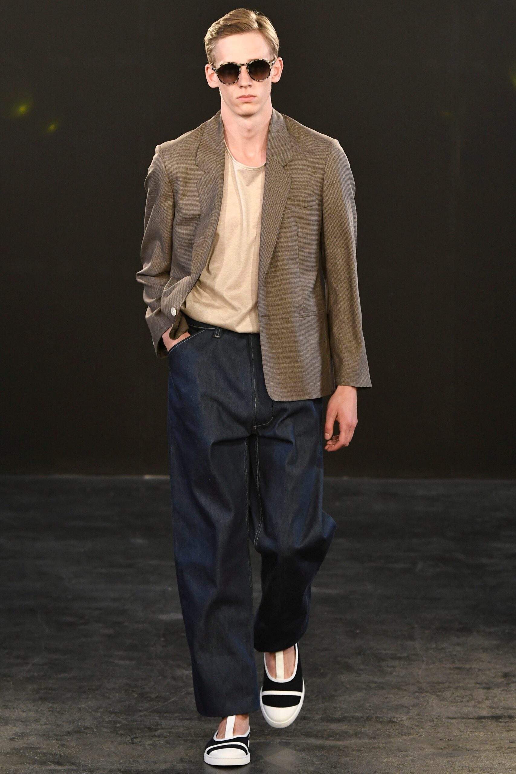 E. Tautz S/S 17 Menswear Look 13