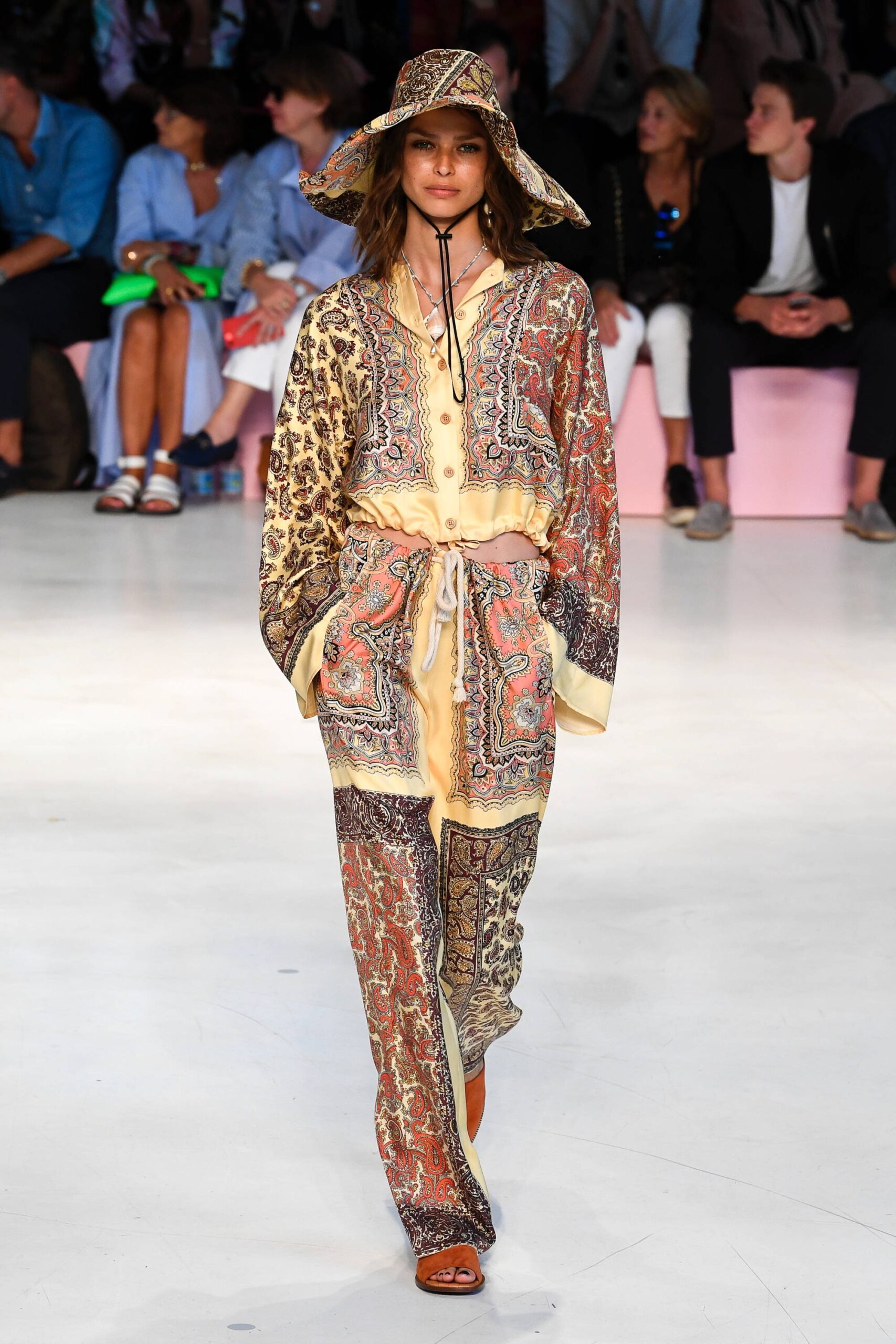 Etro S/S 19 Look 43