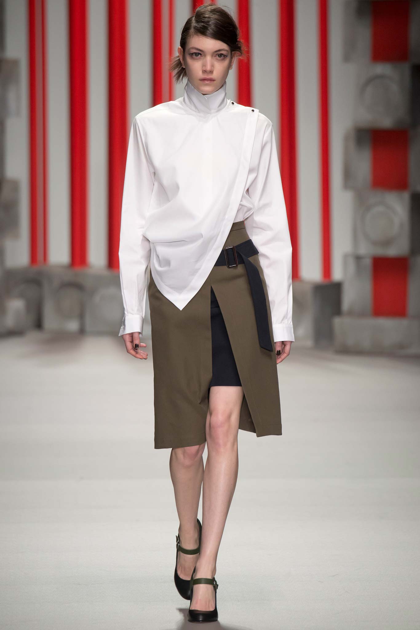 Eudon Choi F/W 15 Look 13