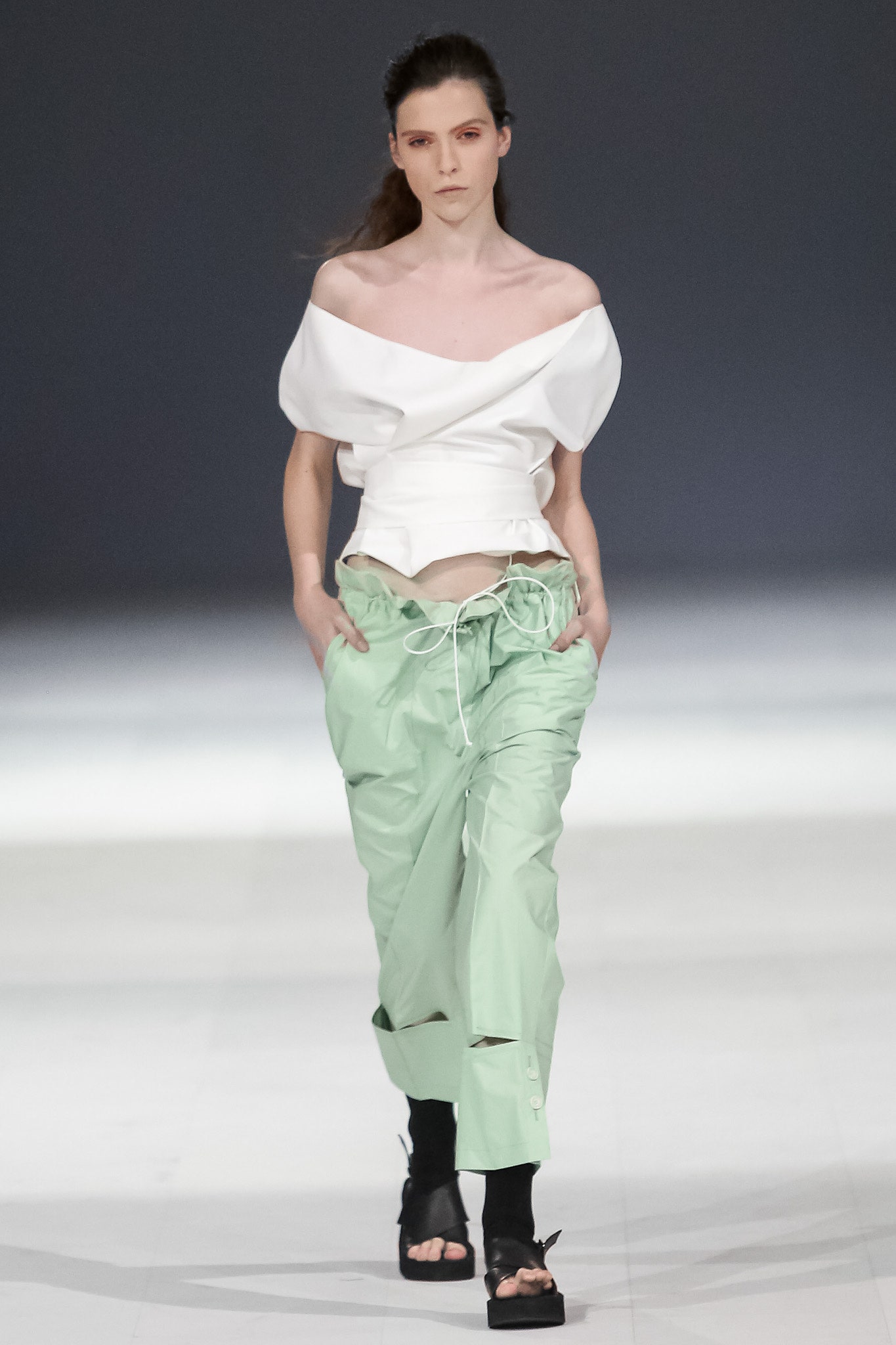 Elena Burenina Ukraine S/S 17 Look 21