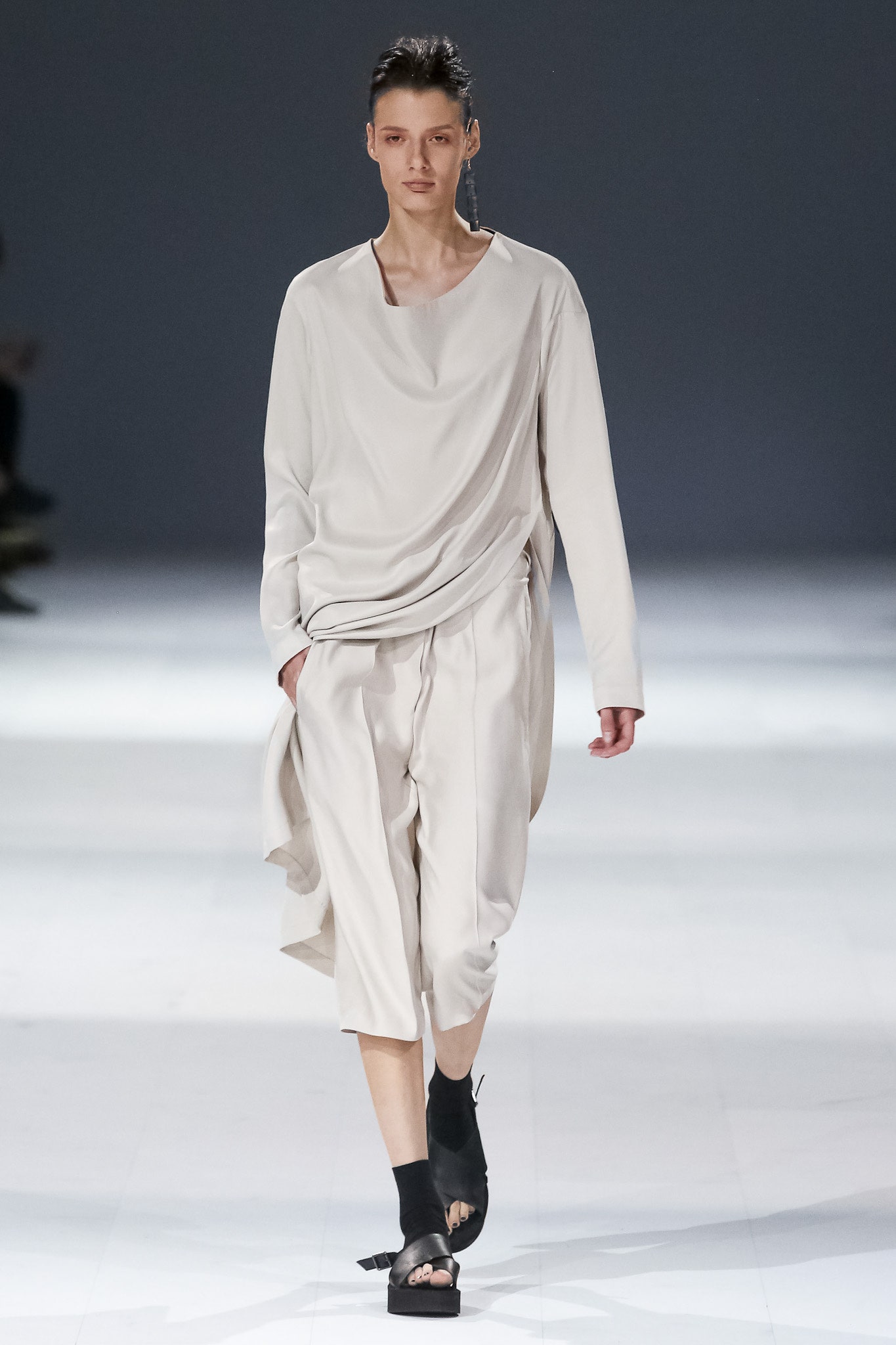 Elena Burenina Ukraine S/S 17 Look 24