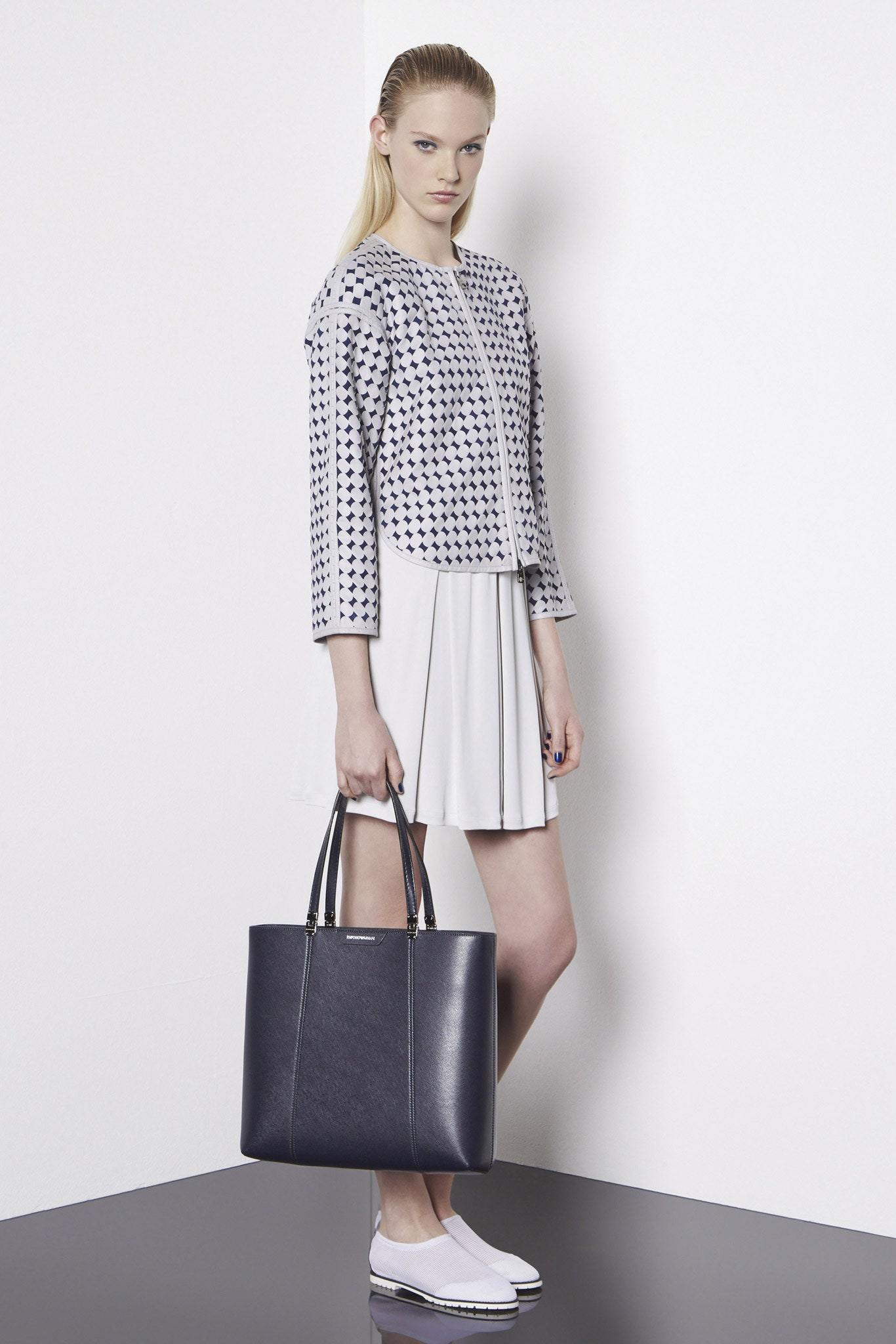 Emporio Armani Resort 15 Look 9