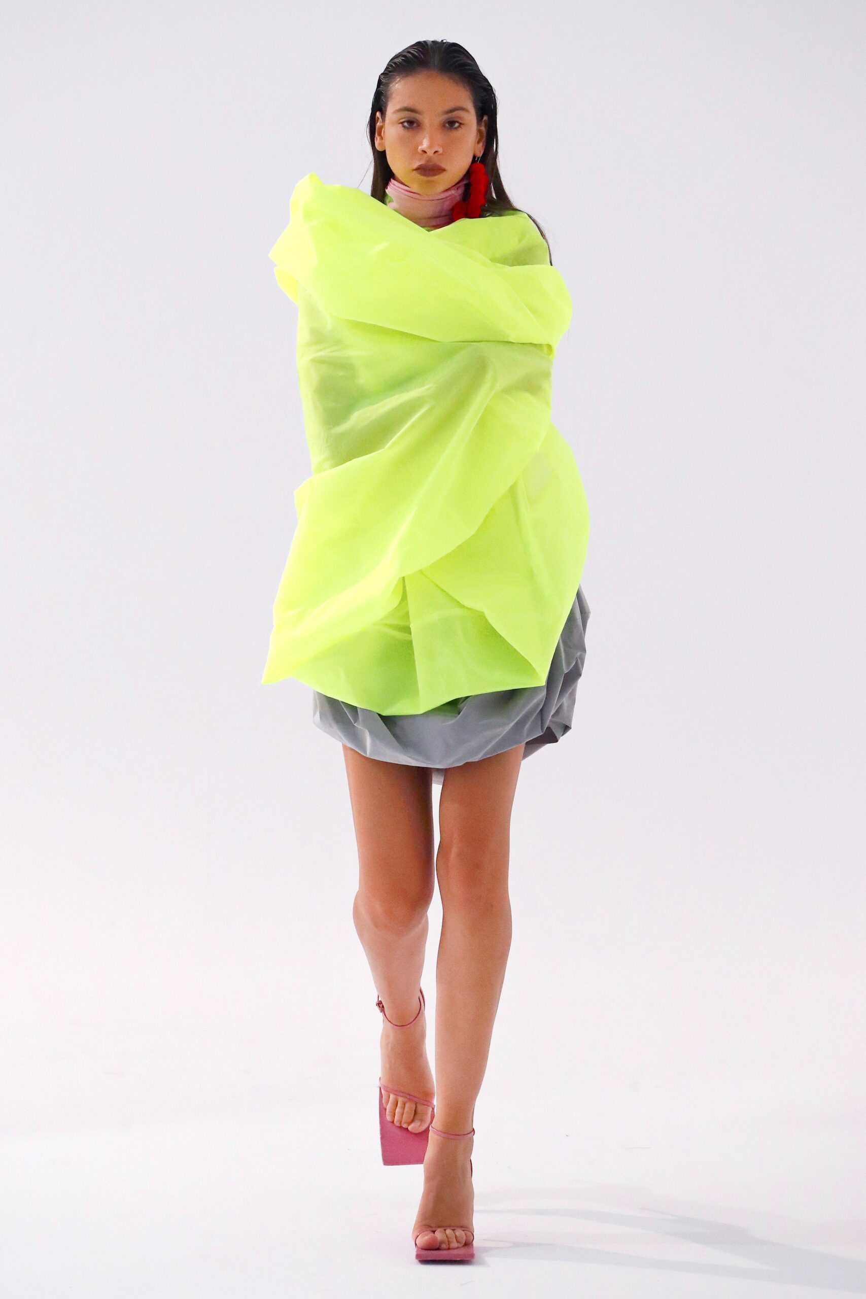 Ernesto Naranjo Madrid S/S 20 Look 16
