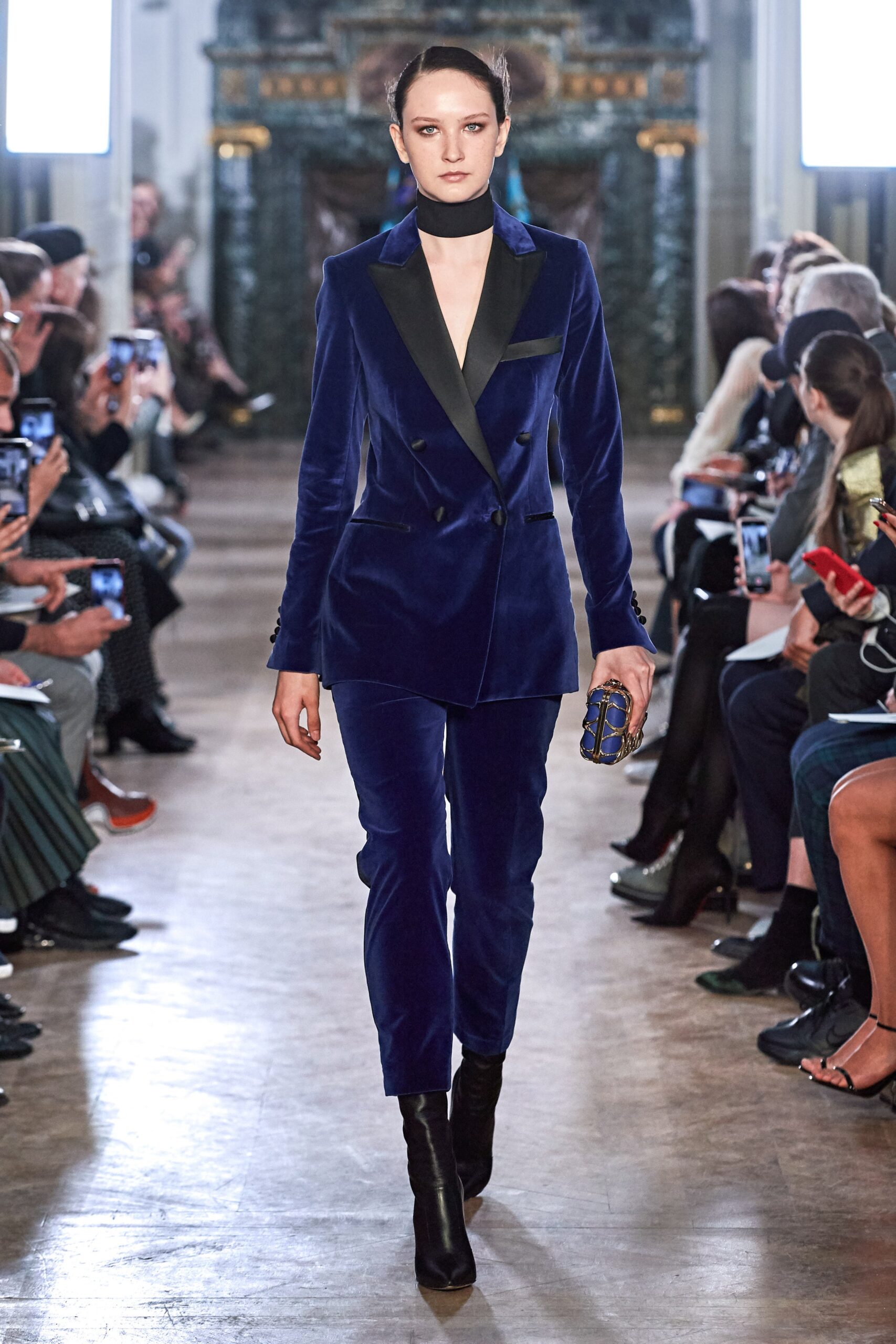 Elie Saab F/W 19 Look 10