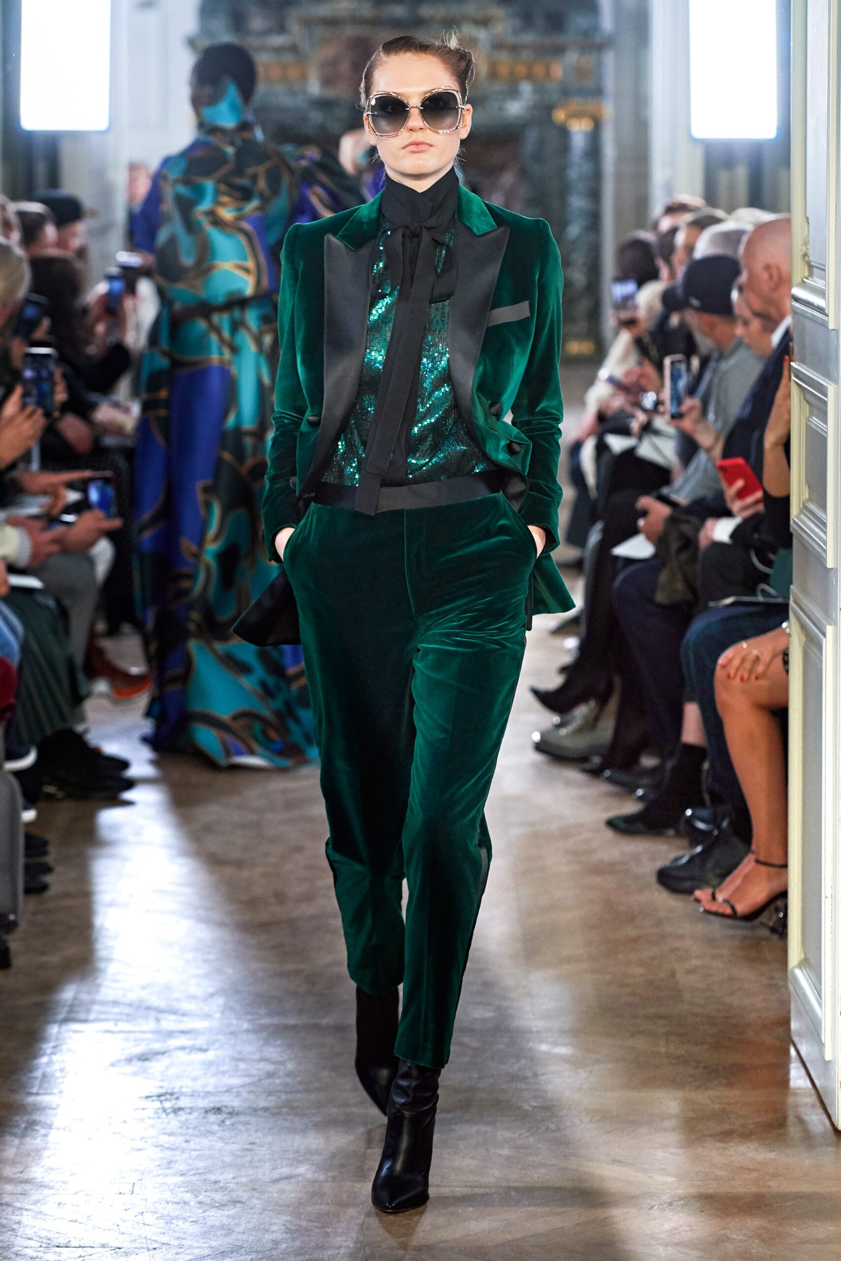 Elie Saab F/W 19 Look 16