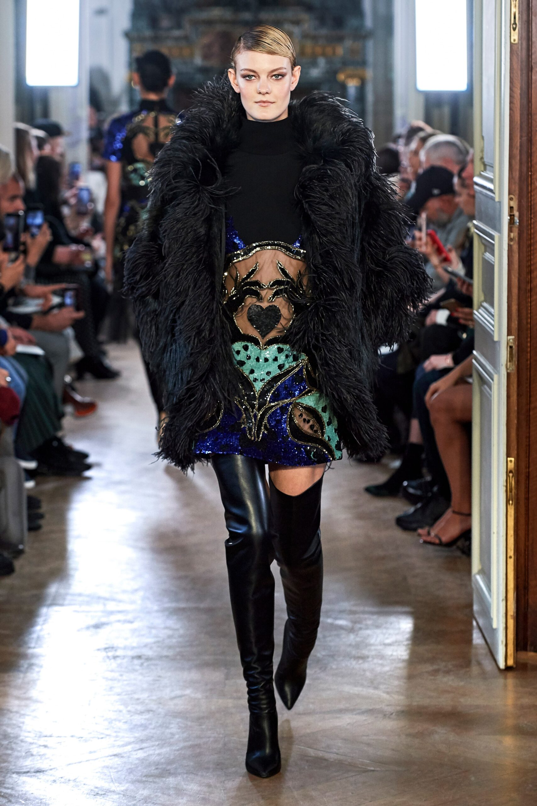 Elie Saab F/W 19 Look 19