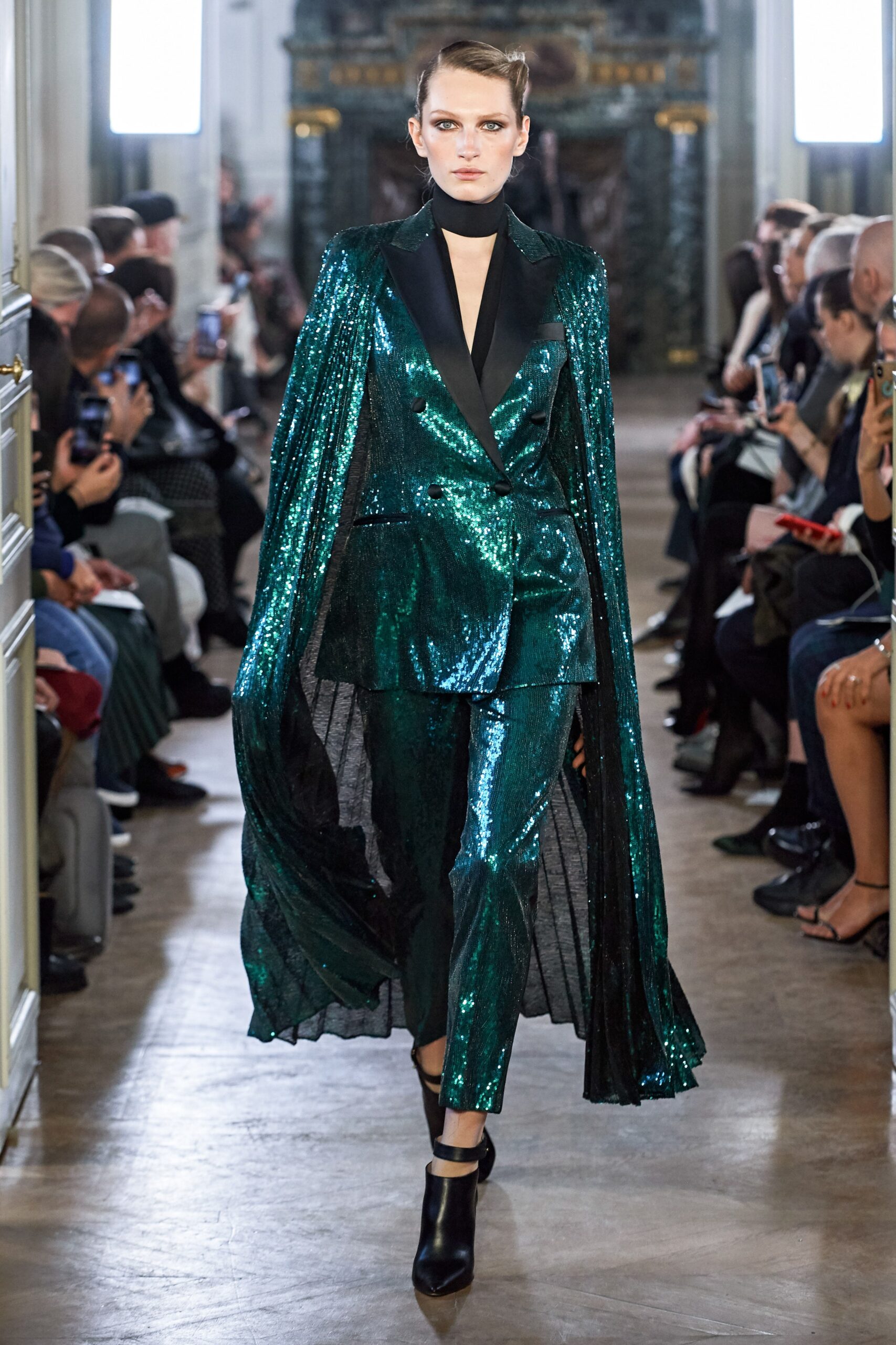 Elie Saab F/W 19 Look 26