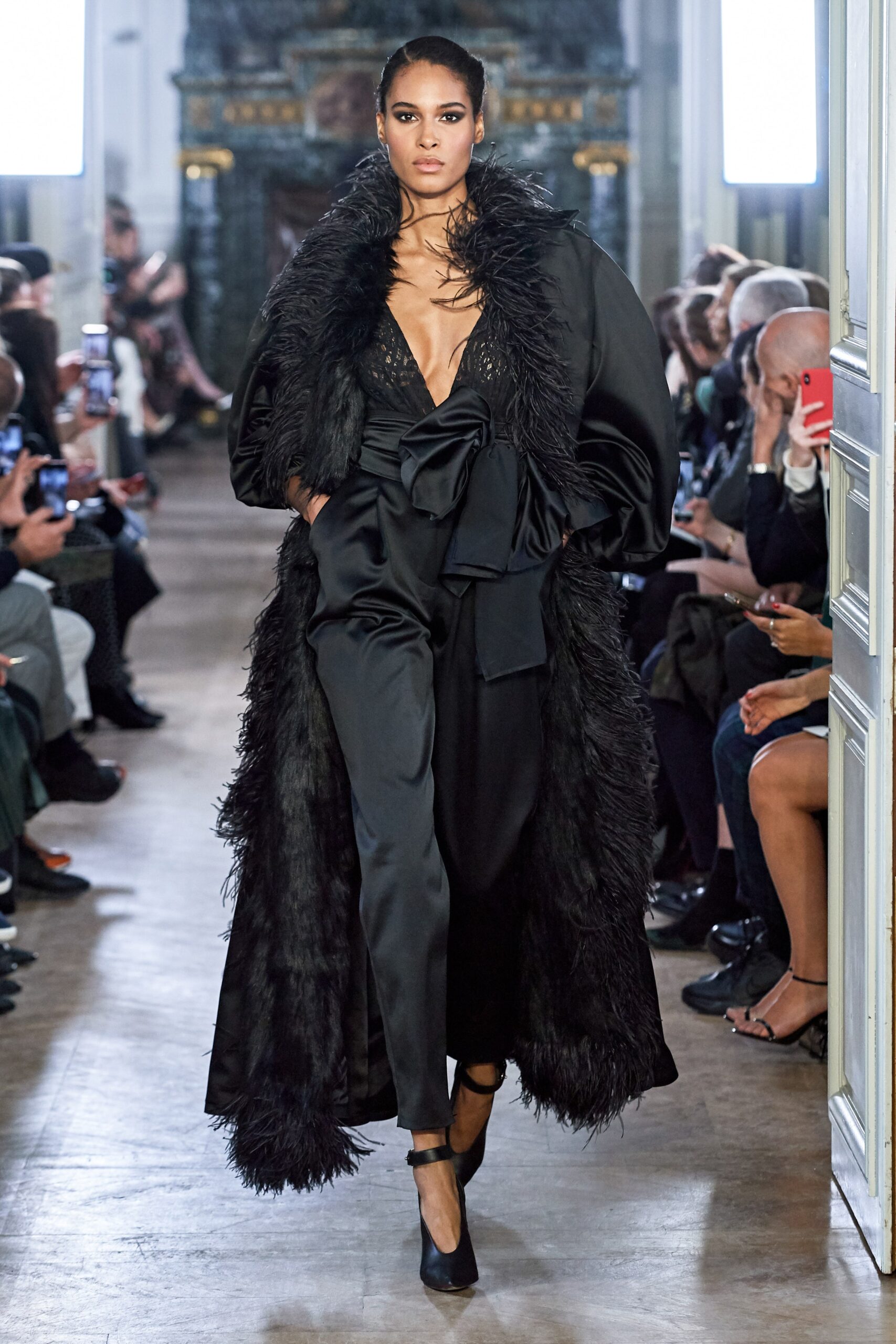 Elie Saab F/W 19 Look 30