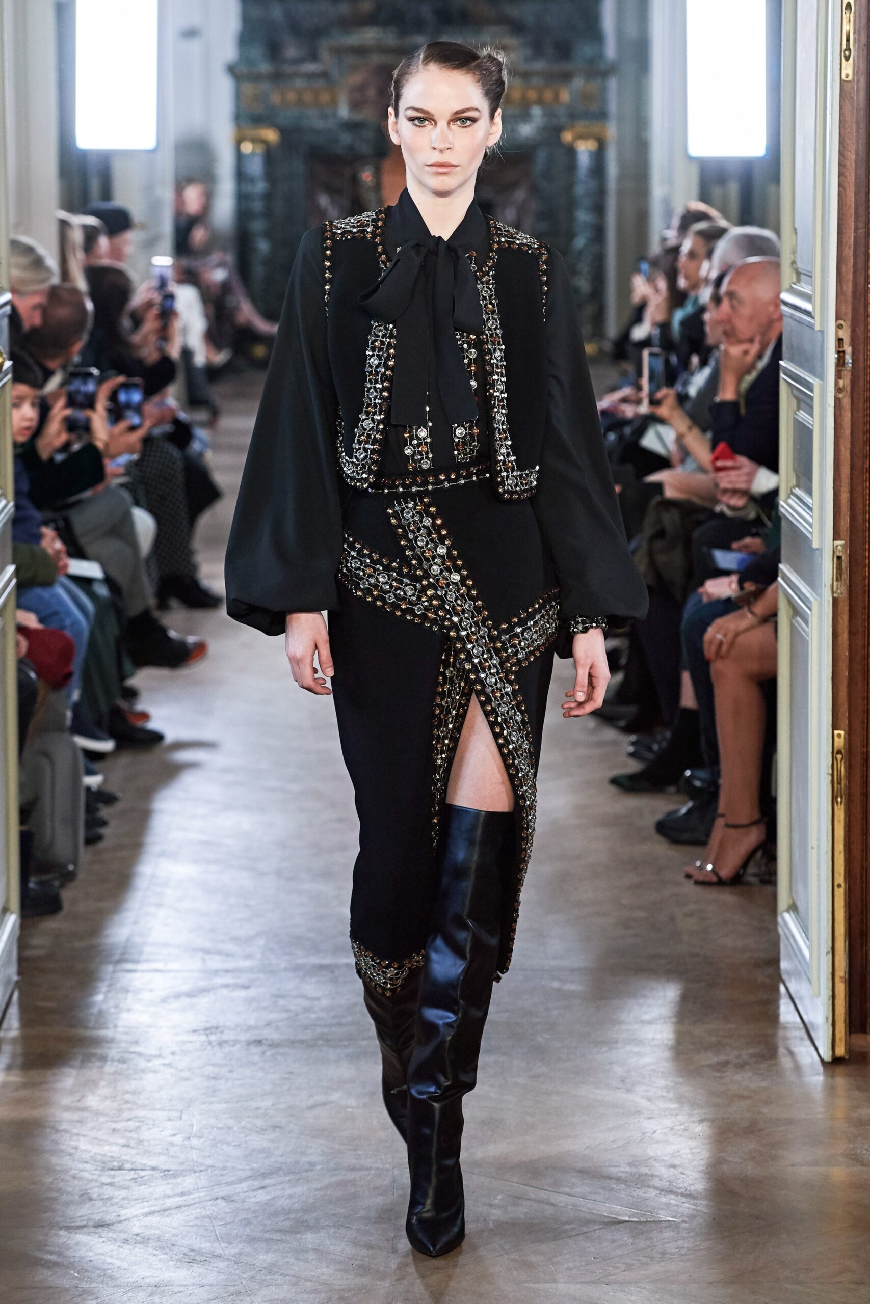 Elie Saab F/W 19 Look 35