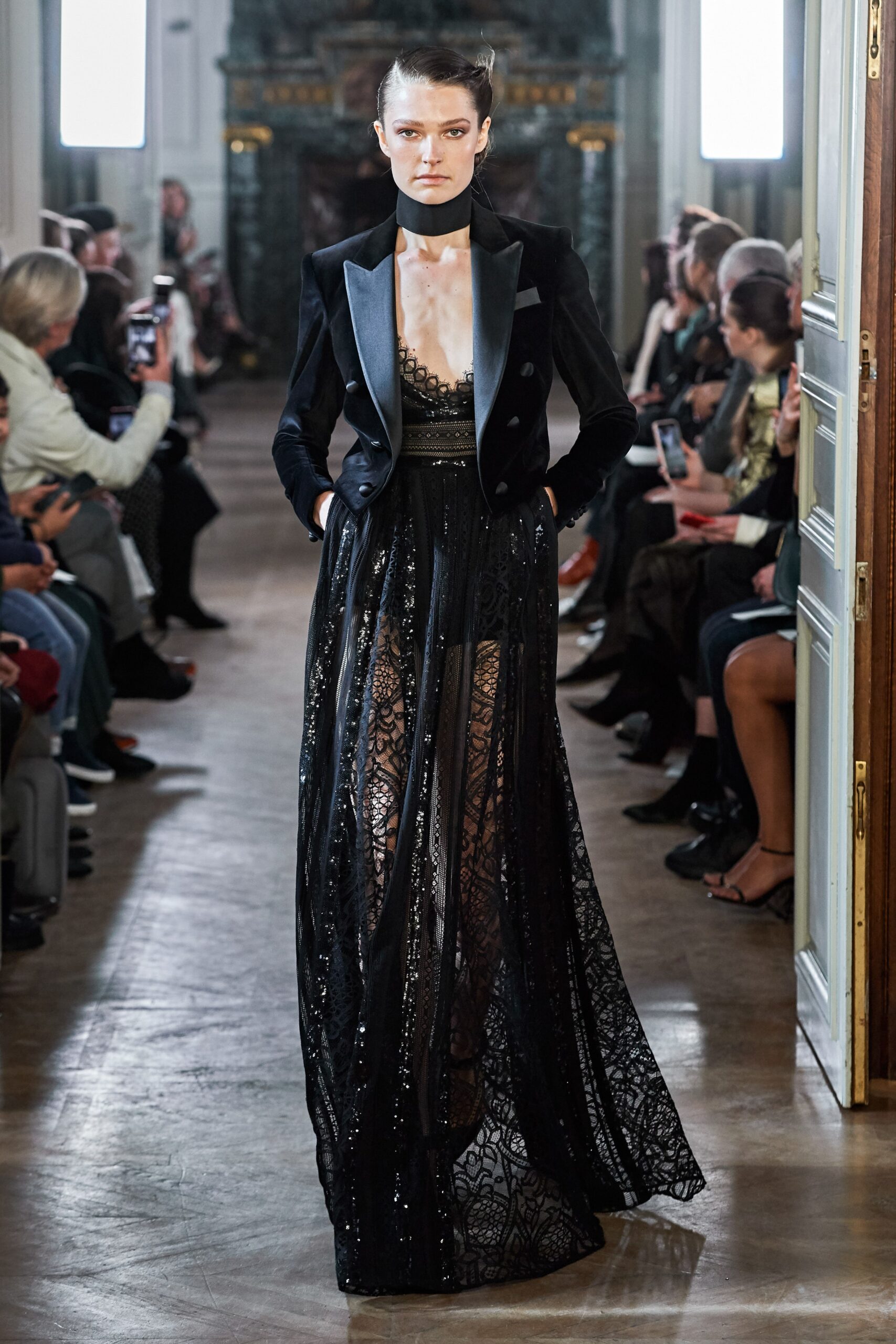 Elie Saab F/W 19 Look 49