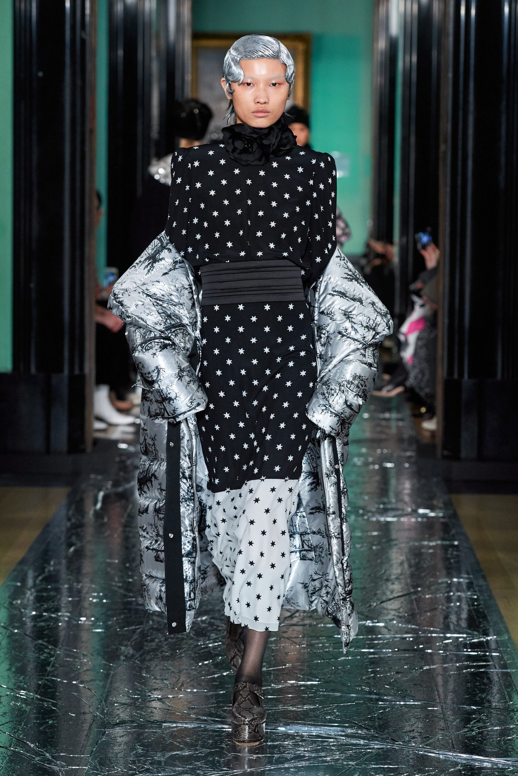 Erdem F/W 20 Look 18