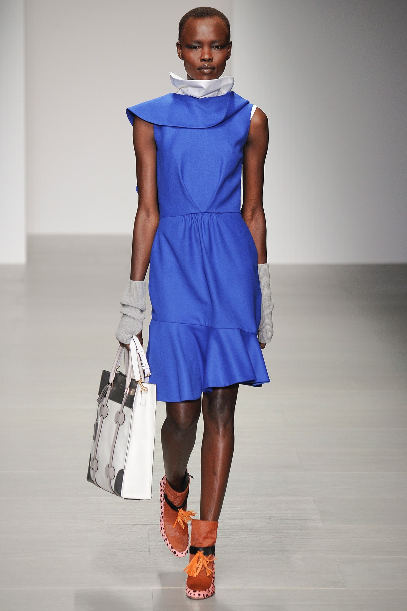 Eudon Choi F/W 14 Look 11