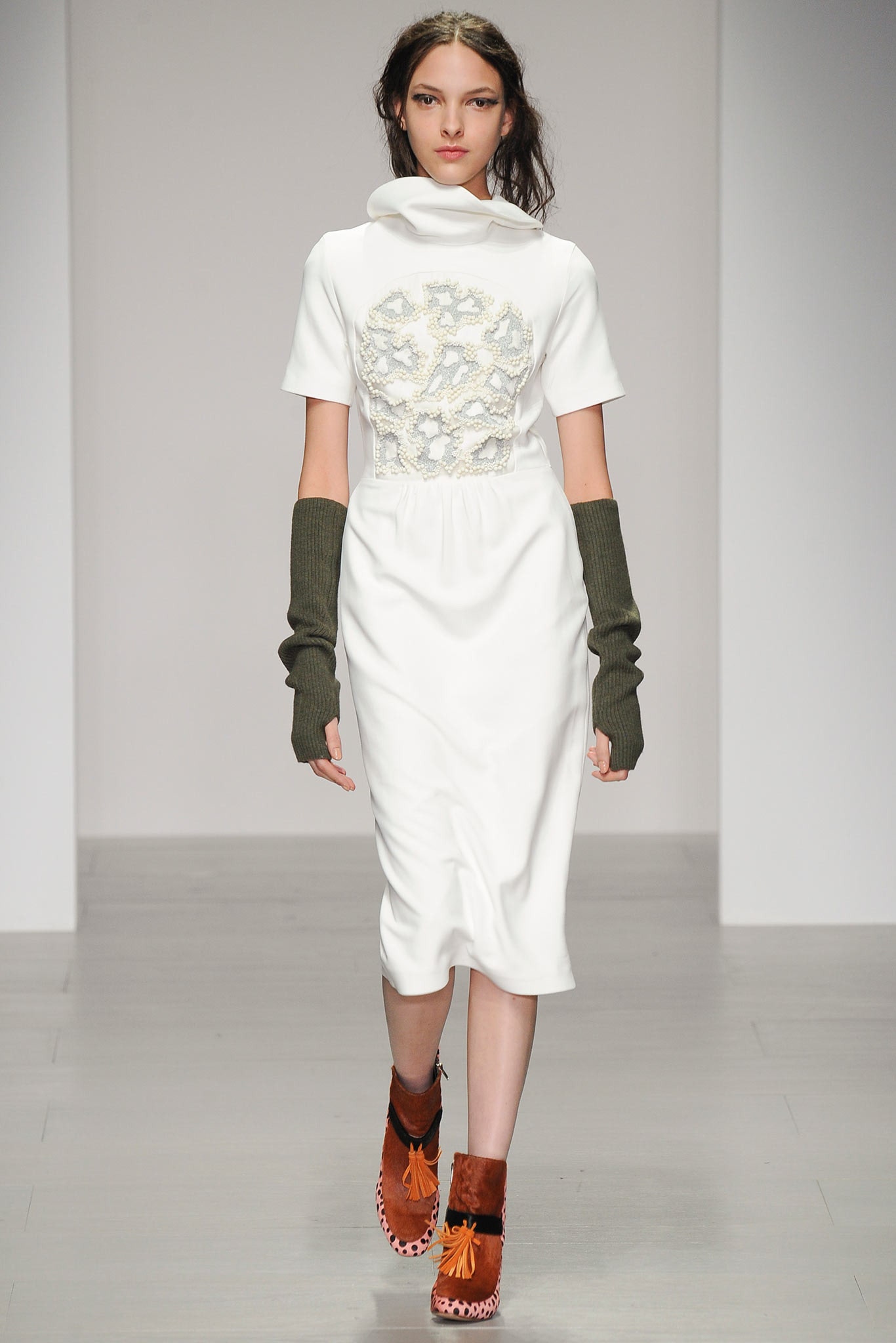 Eudon Choi F/W 14 Look 26