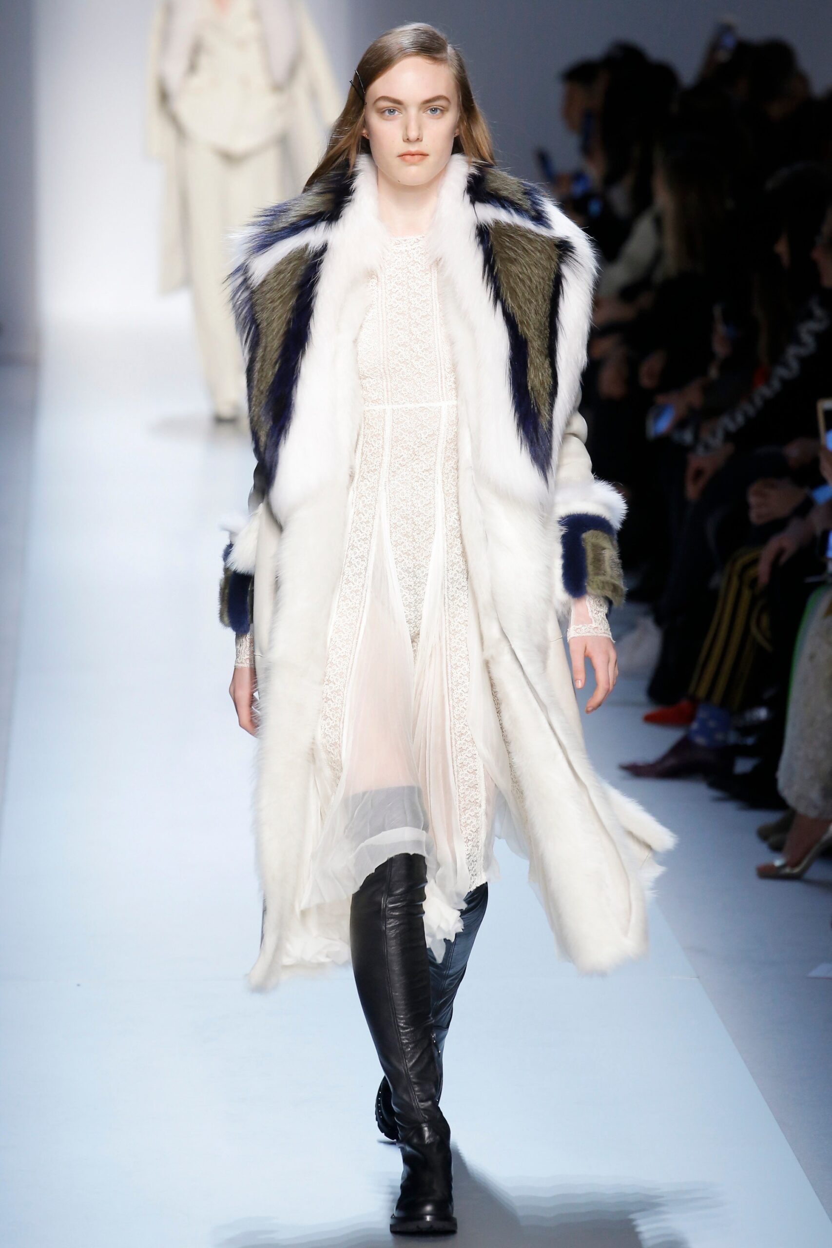 Ermanno Scervino F/W 17 Look 15