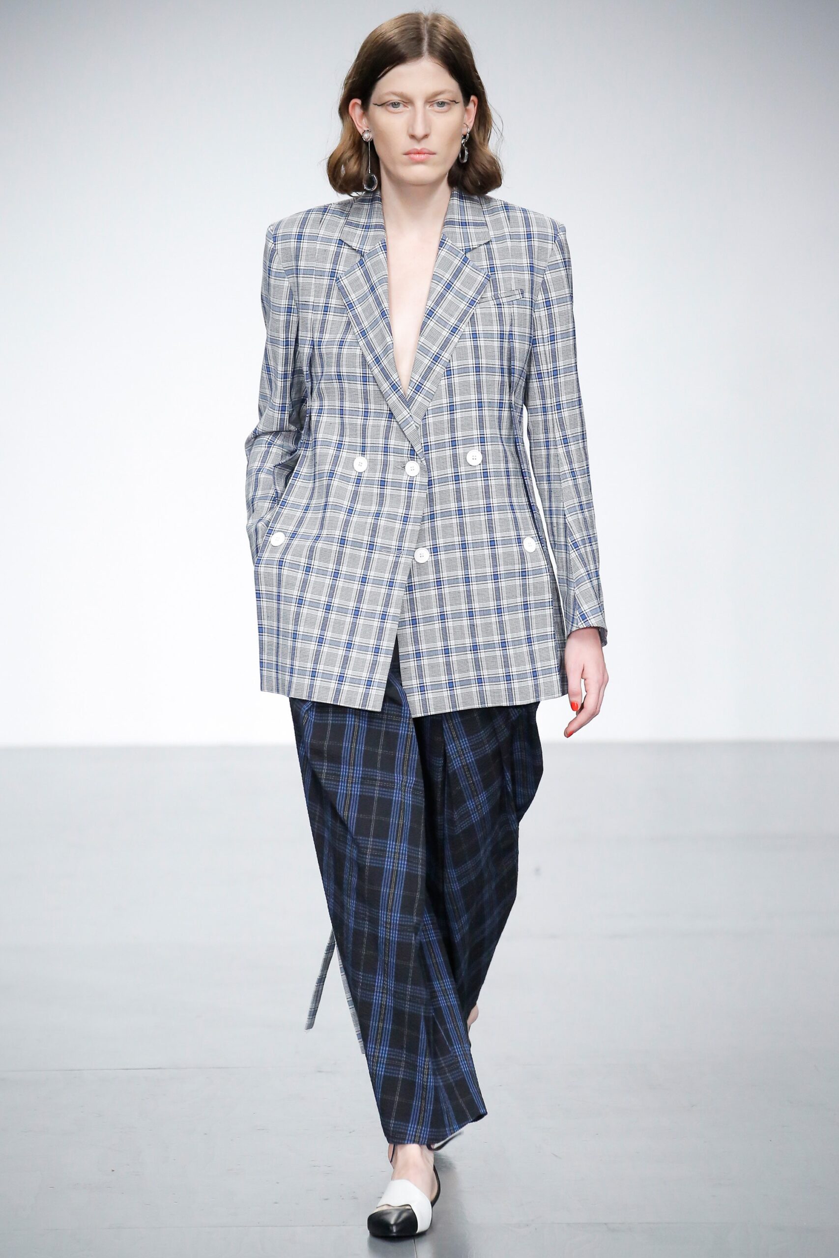 Eudon Choi S/S 18 Look 6