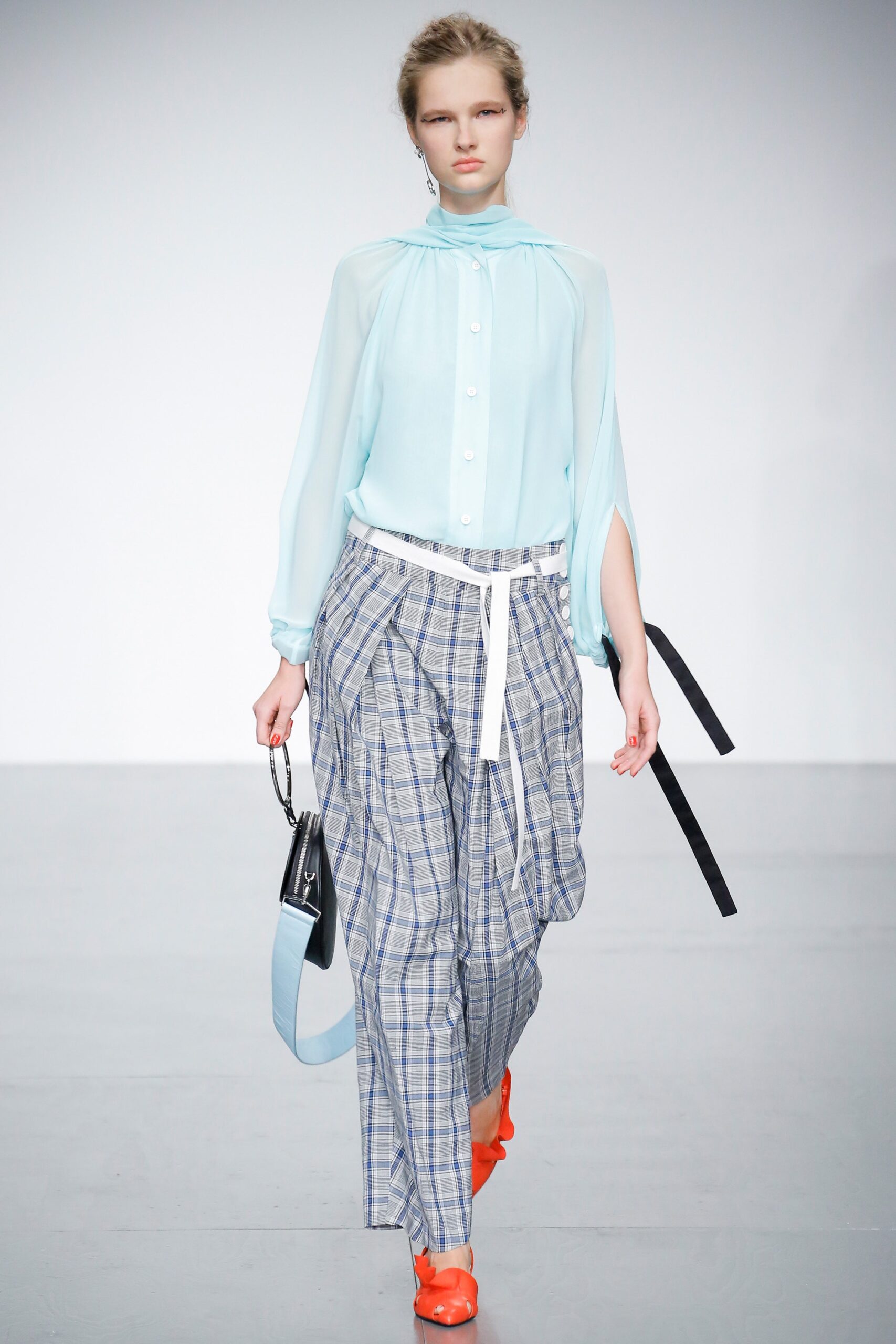 Eudon Choi S/S 18 Look 8