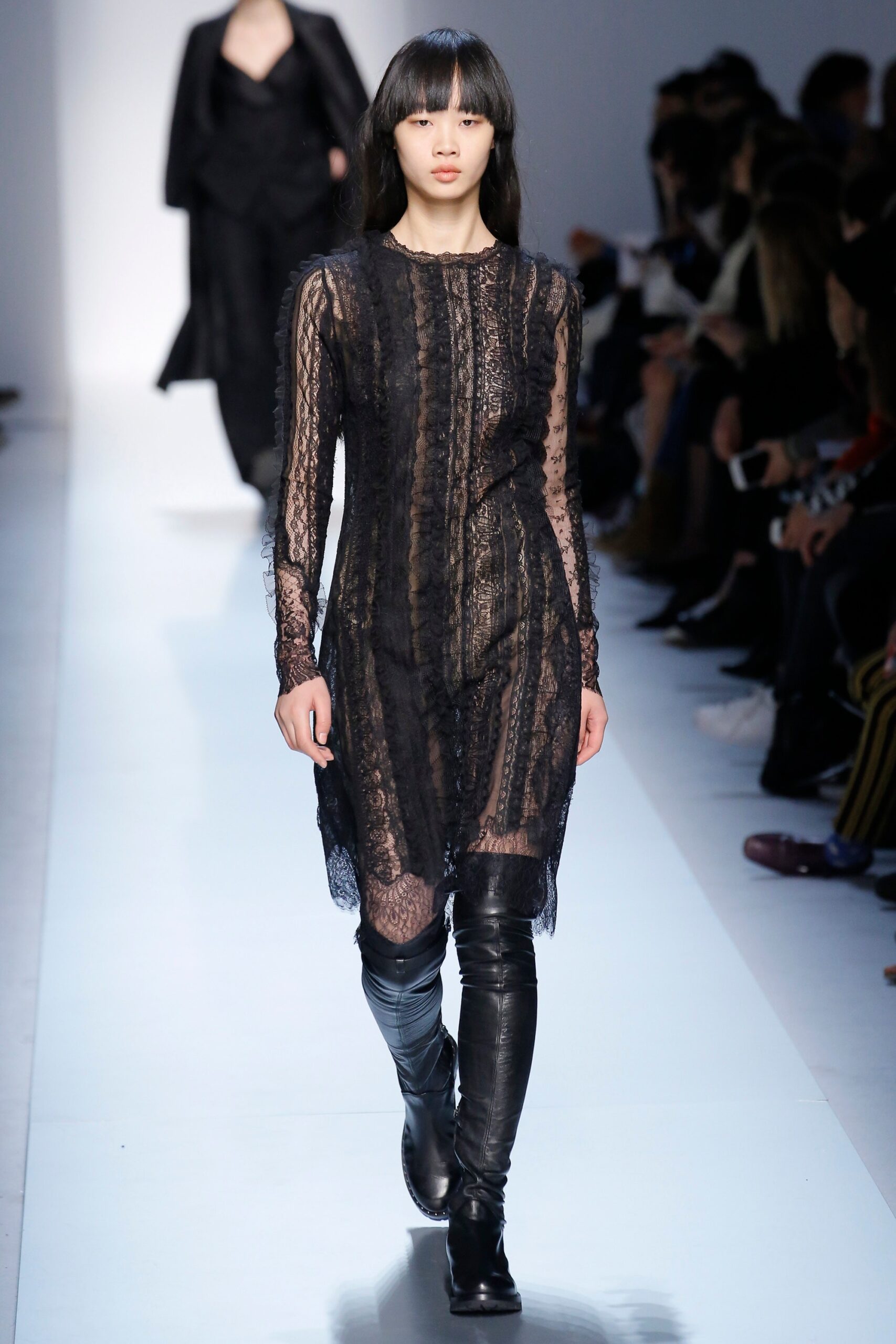 Ermanno Scervino F/W 17 Look 37