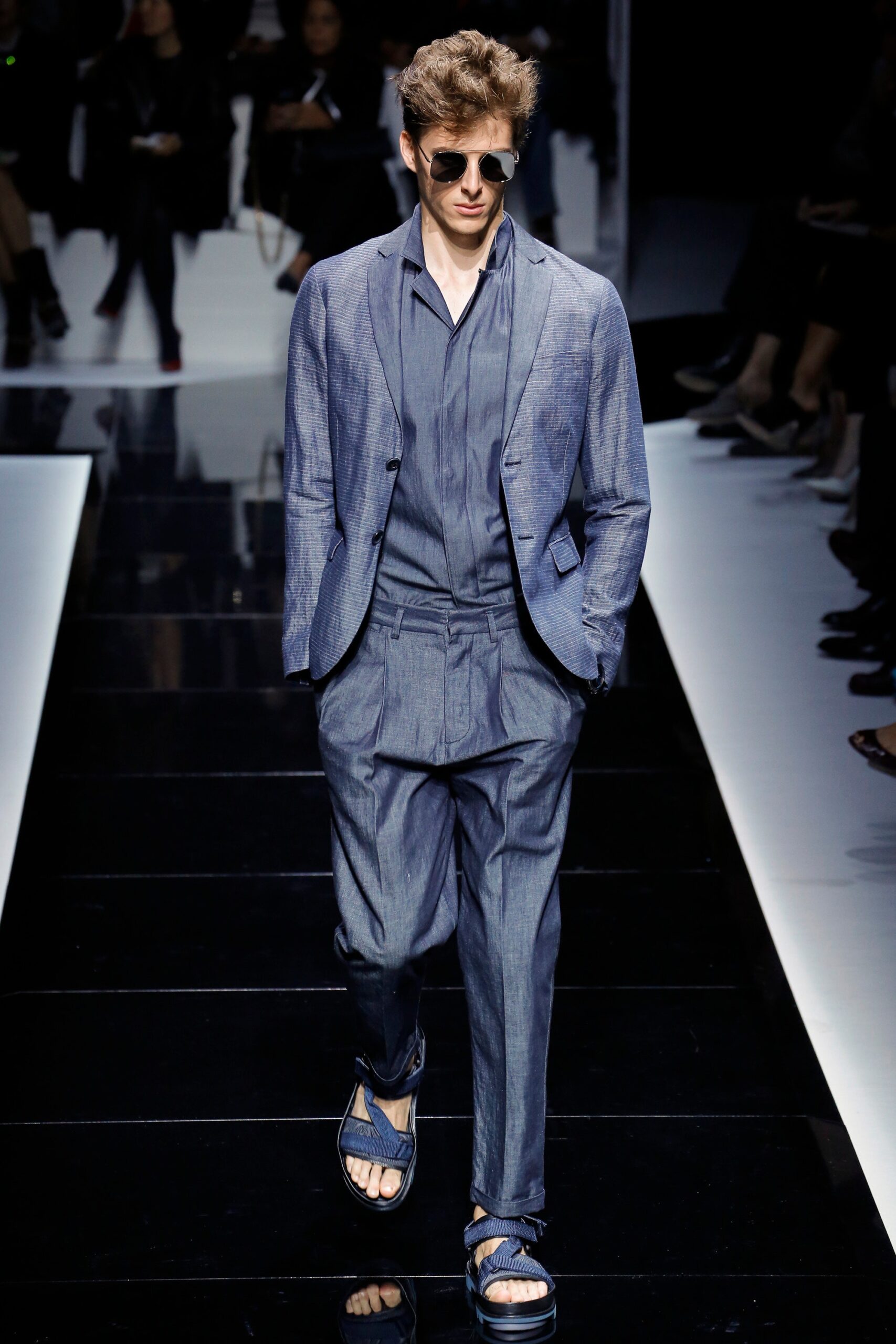 Emporio Armani S/S 17 Look 7