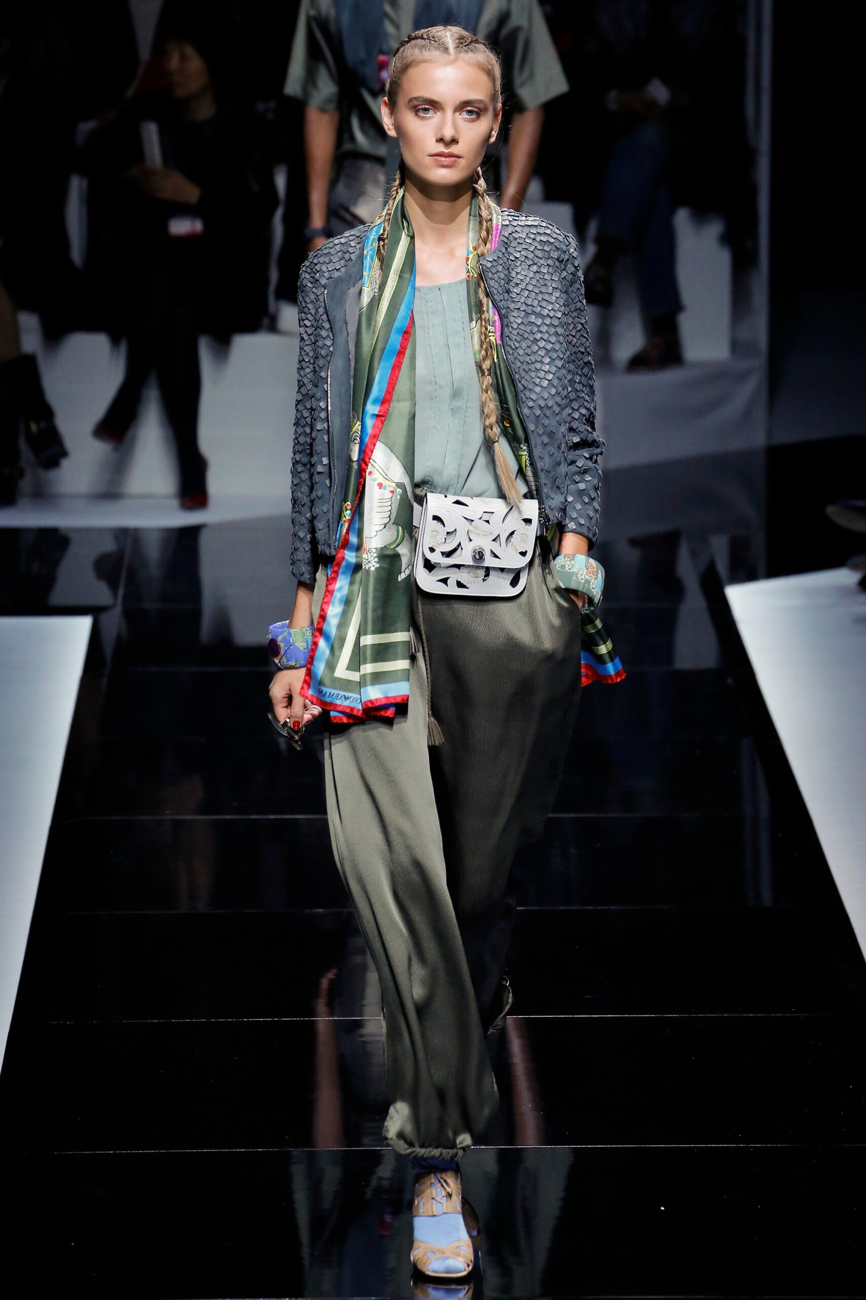 Emporio Armani S/S 17 Look 19