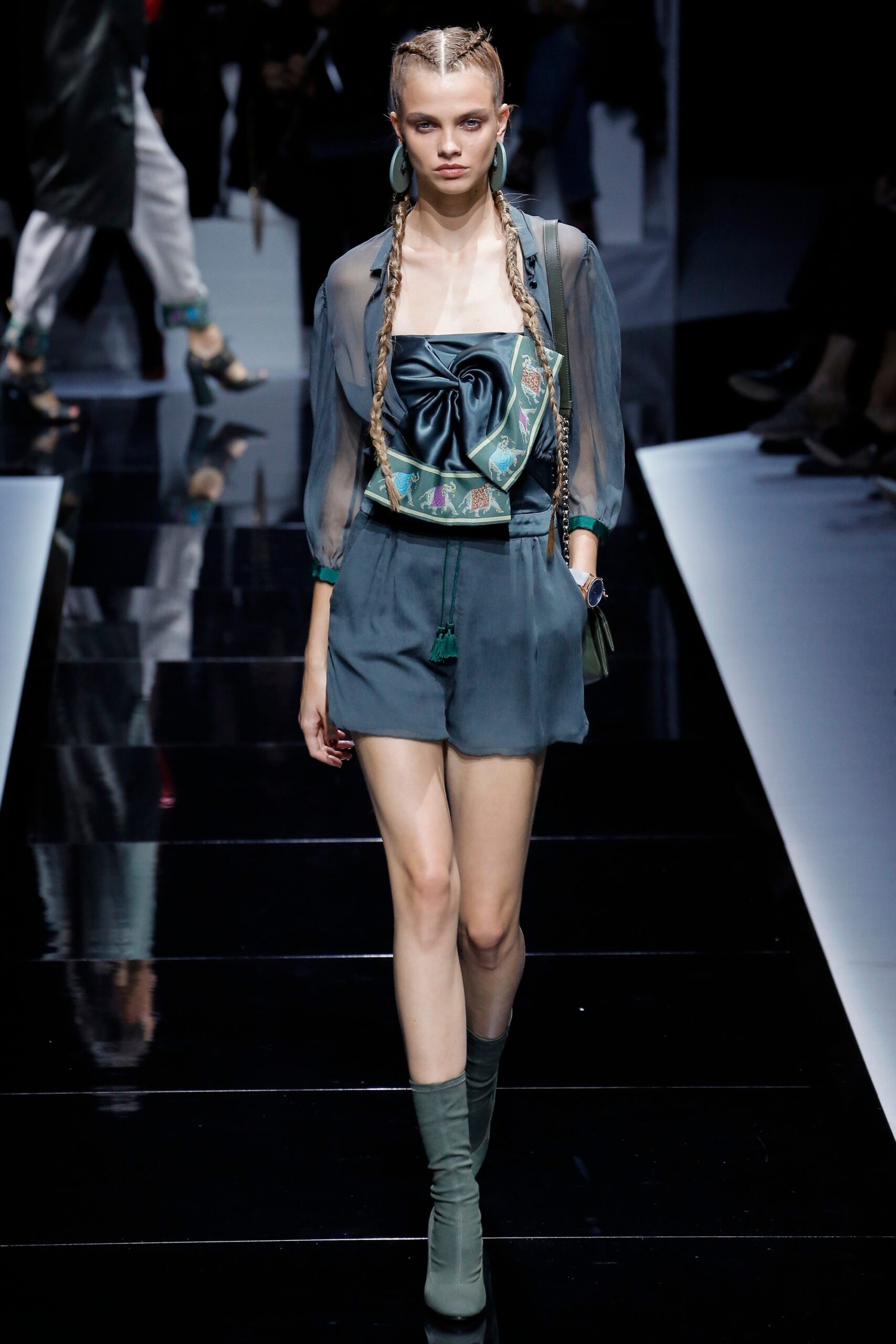 Emporio Armani S/S 17 Look 22