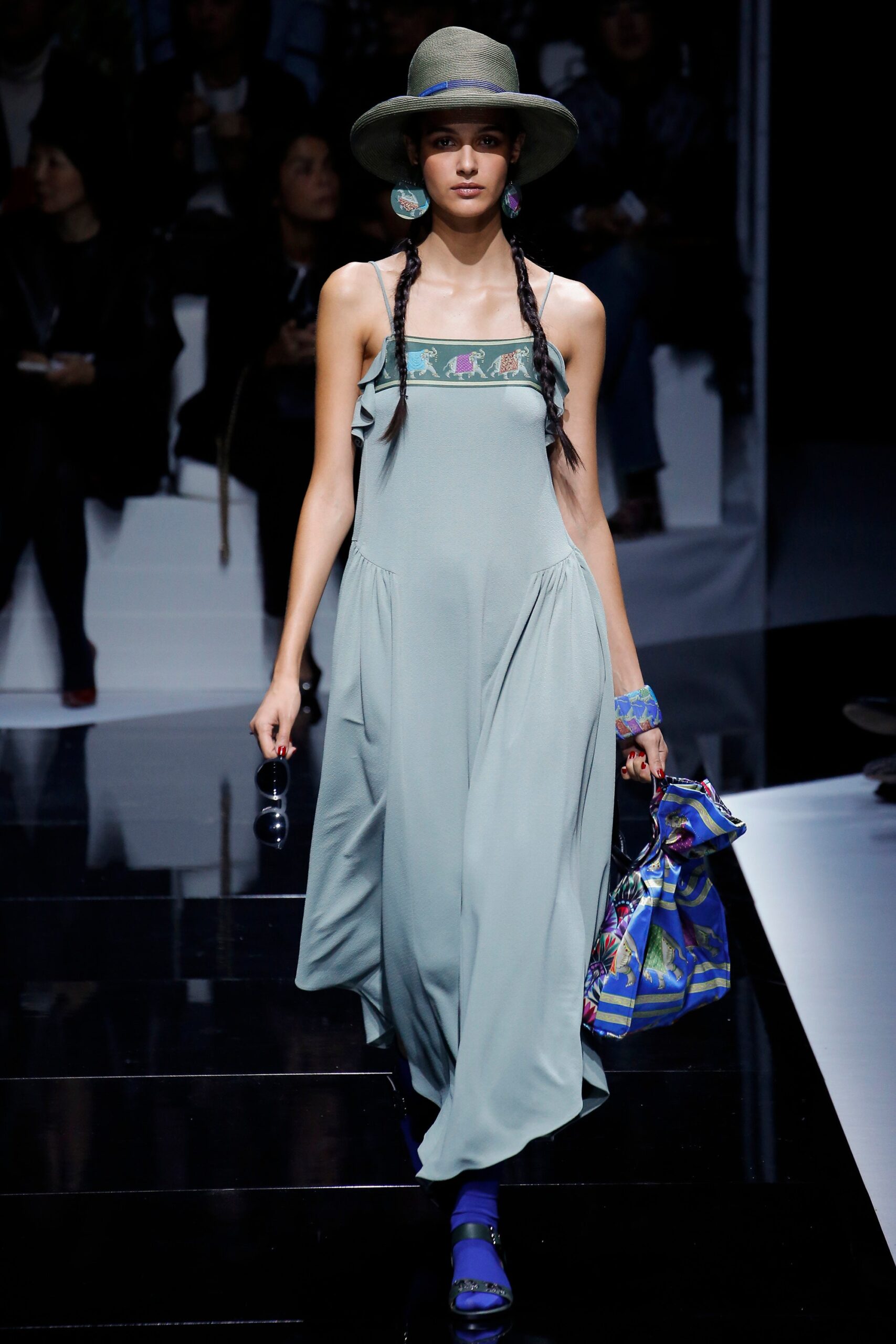 Emporio Armani S/S 17 Look 25