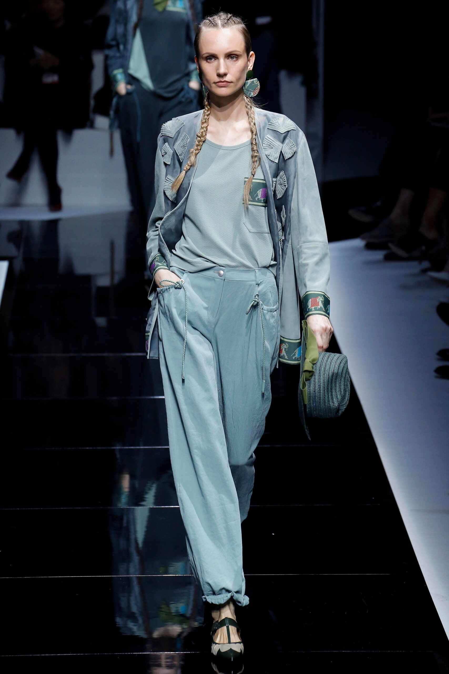 Emporio Armani S/S 17 Look 26