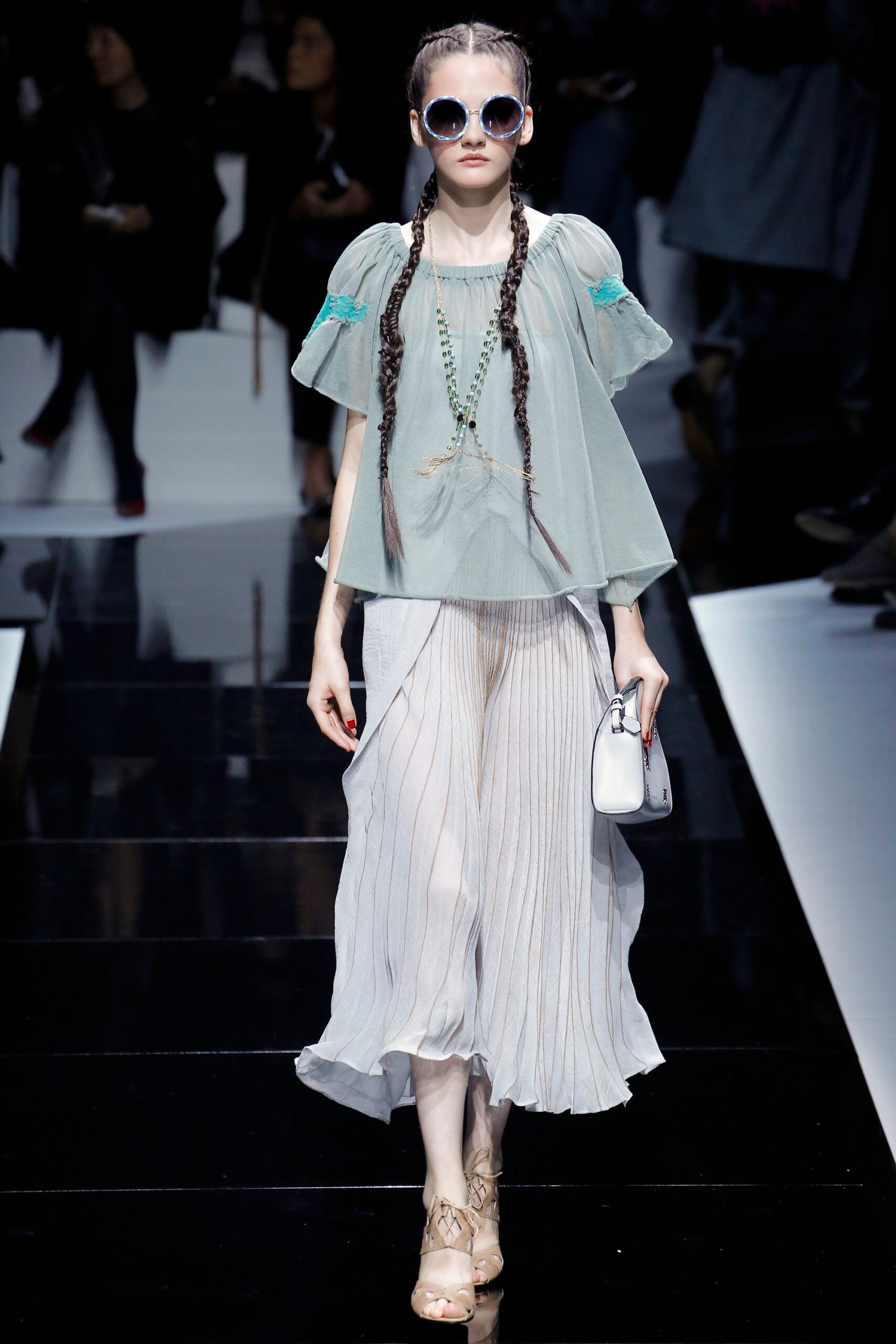 Emporio Armani S/S 17 Look 38