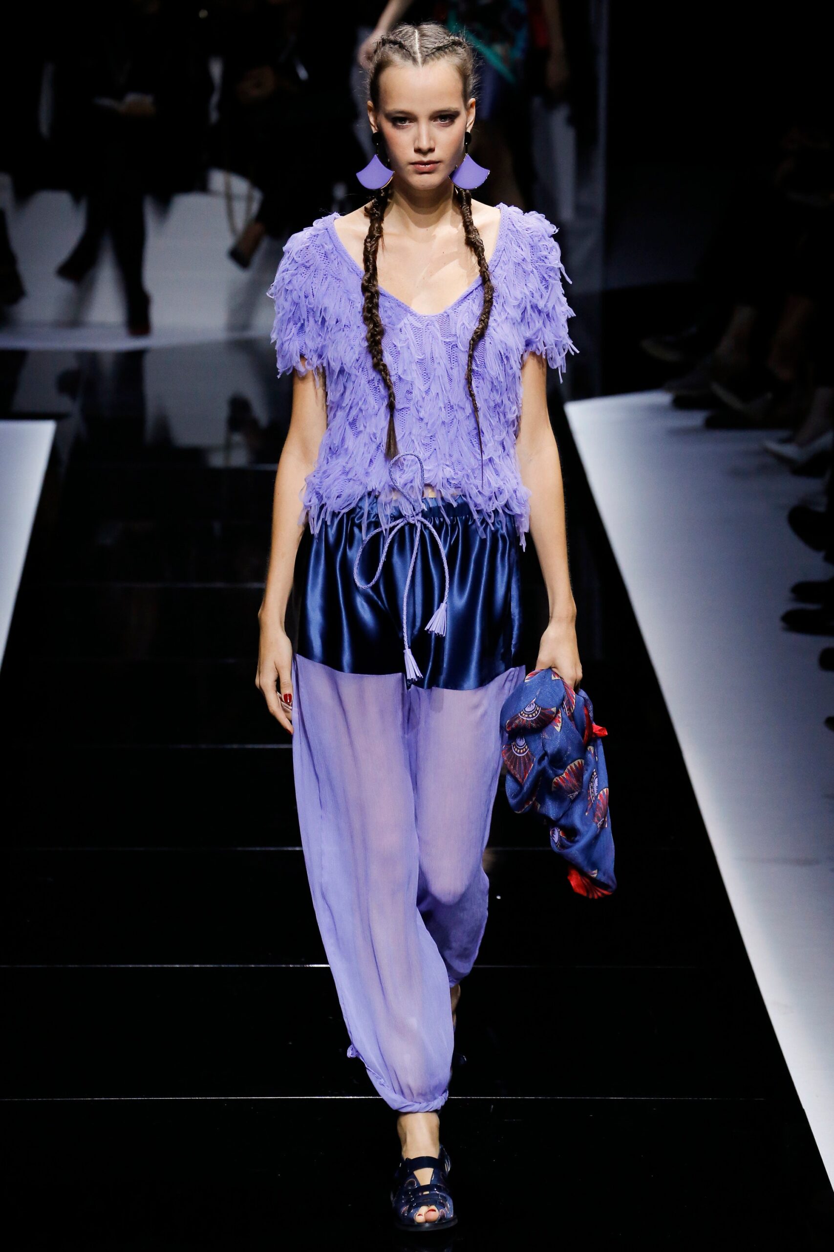 Emporio Armani S/S 17 Look 79