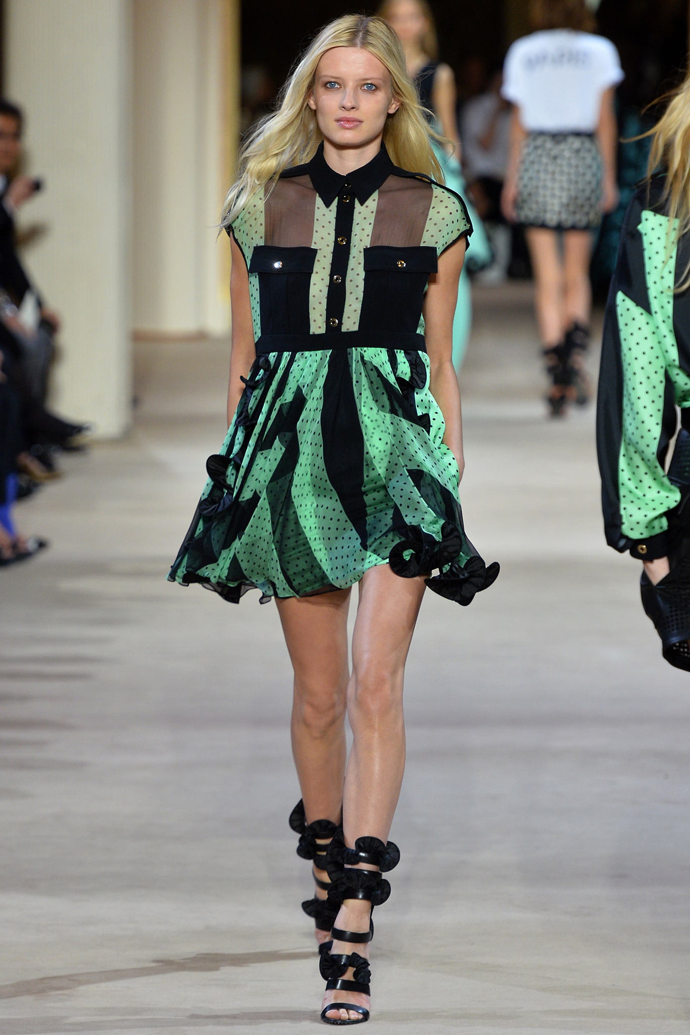Emanuel Ungaro S/S 14 Look 11