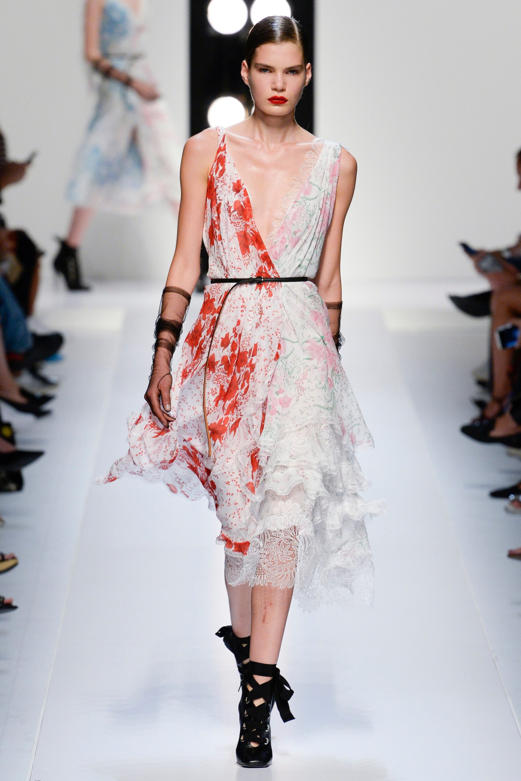 Ermanno Scervino S/S 18 Look 1