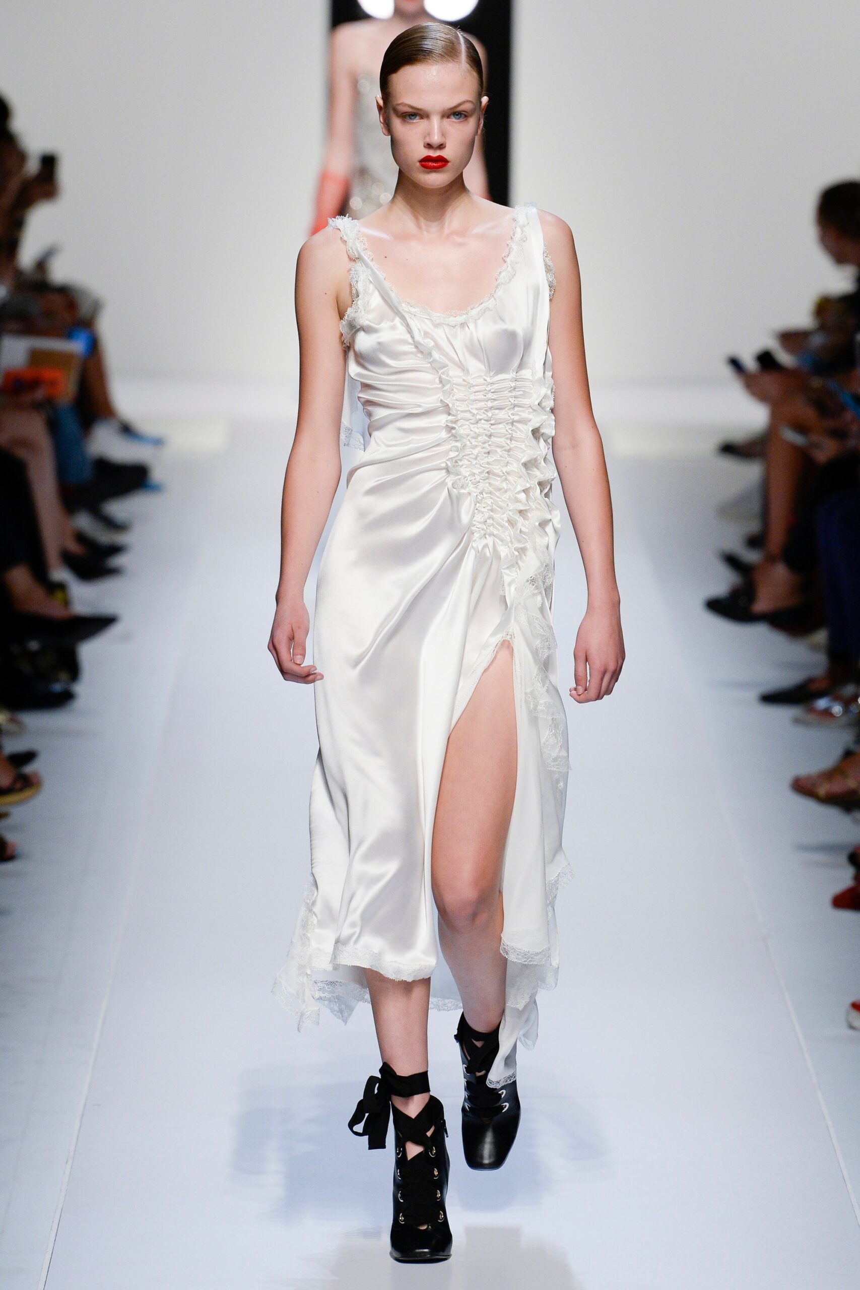 Ermanno Scervino S/S 18 Look 31
