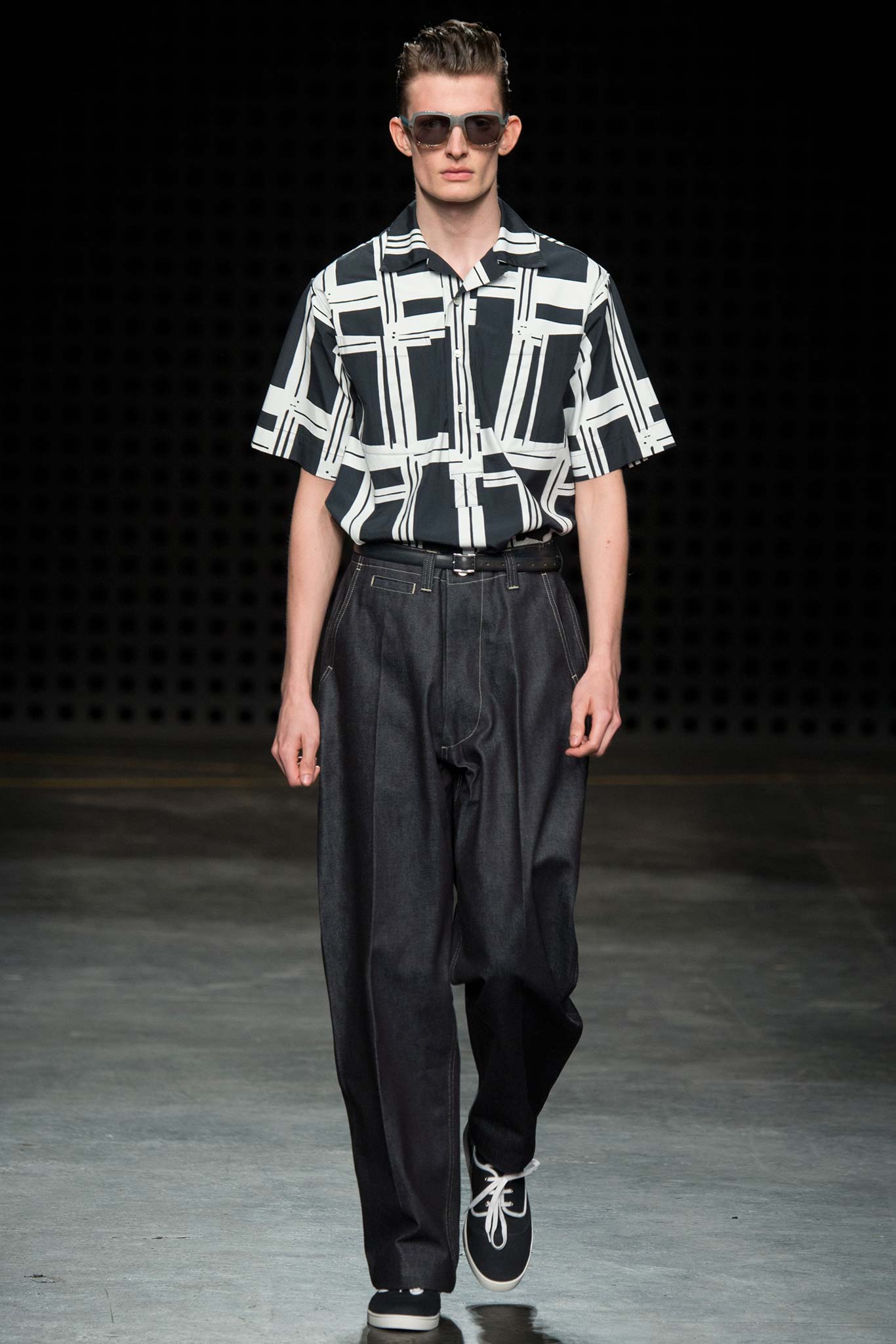 E. Tautz S/S 16 Menswear Look 18