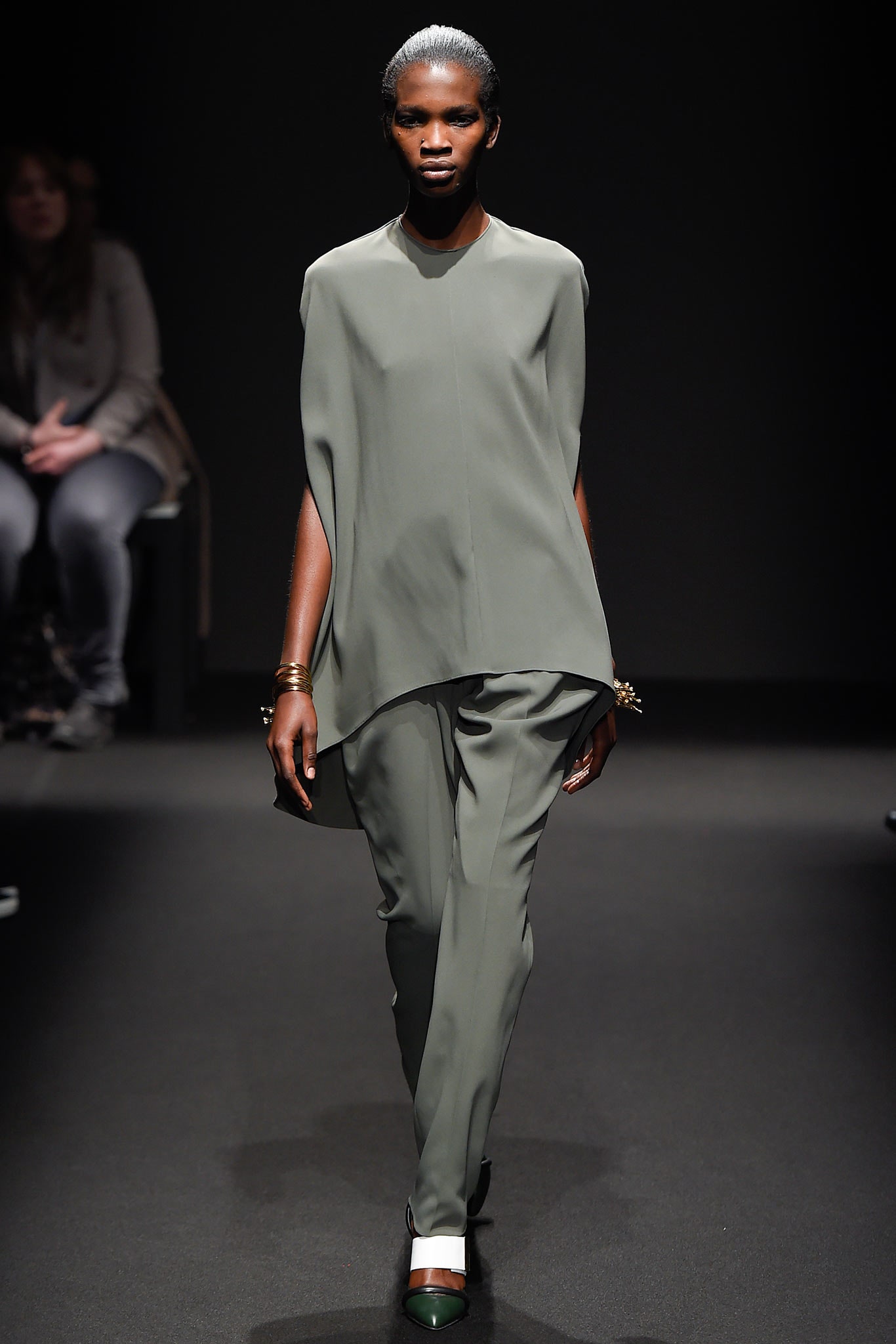 Esteban Cortazar F/W 15 Look 17