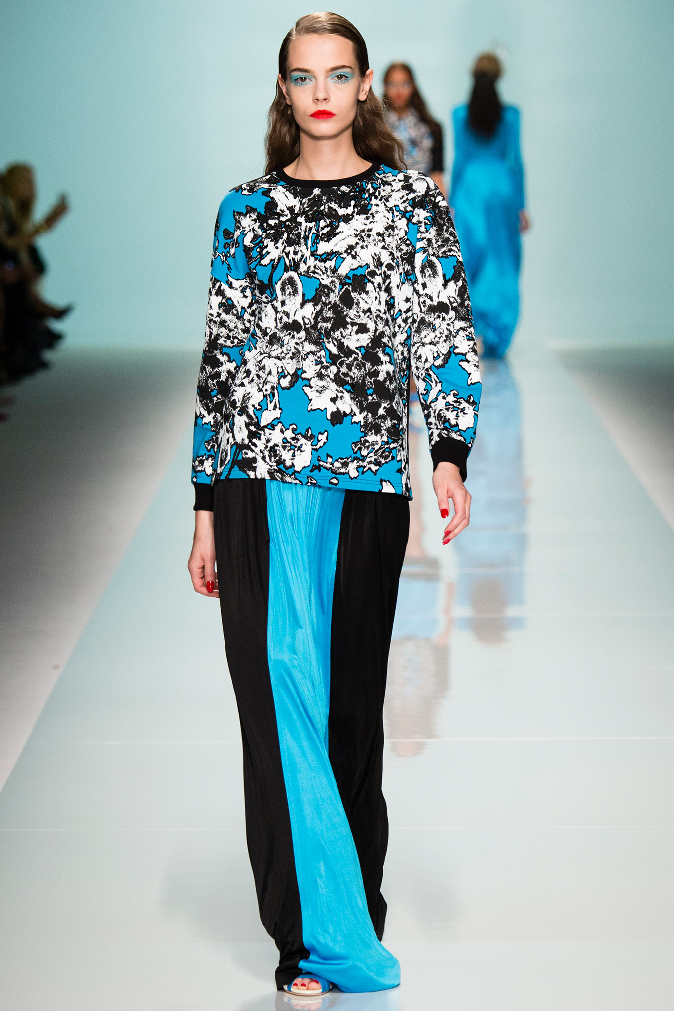 Emanuel Ungaro S/S 15 Look 5