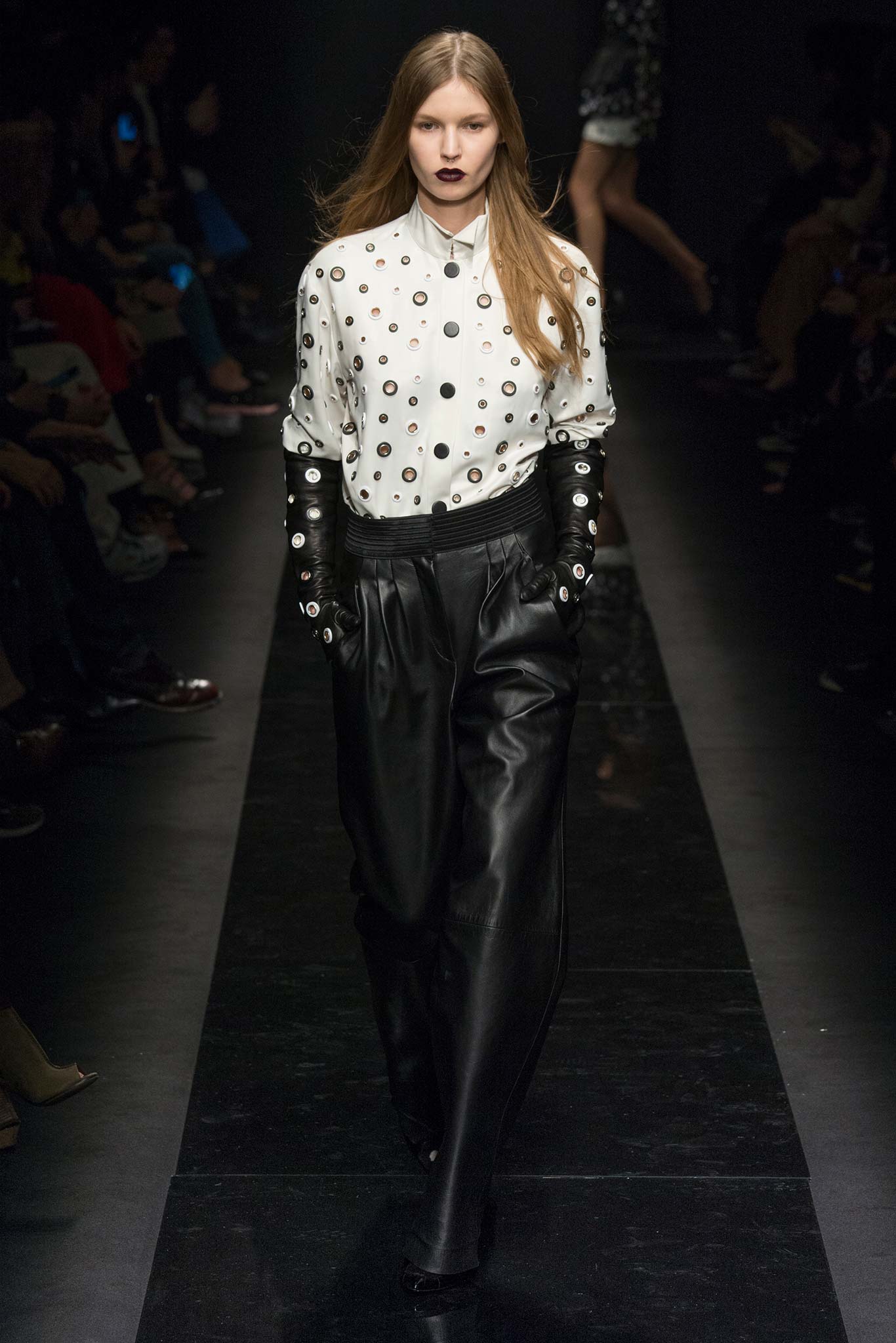 Emanuel Ungaro F/W 15 Look 19