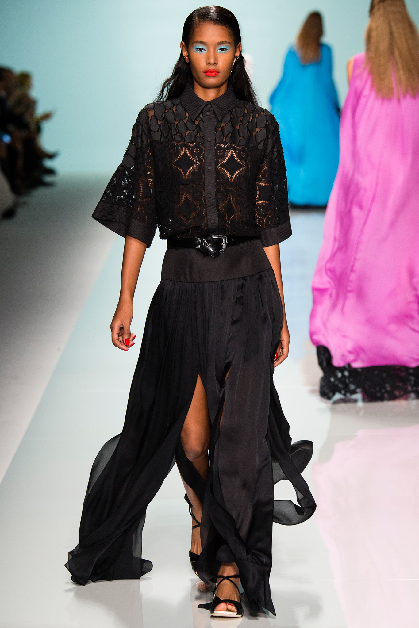Emanuel Ungaro S/S 15 Look 17