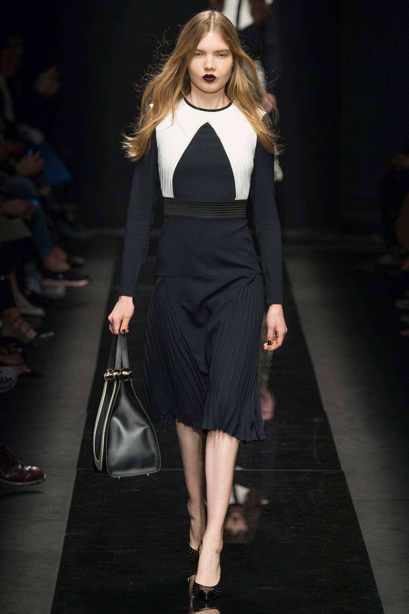 Emanuel Ungaro F/W 15 Look 23