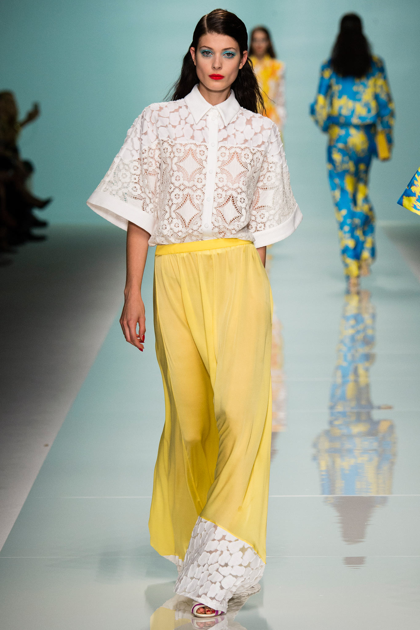 Emanuel Ungaro S/S 15 Look 20