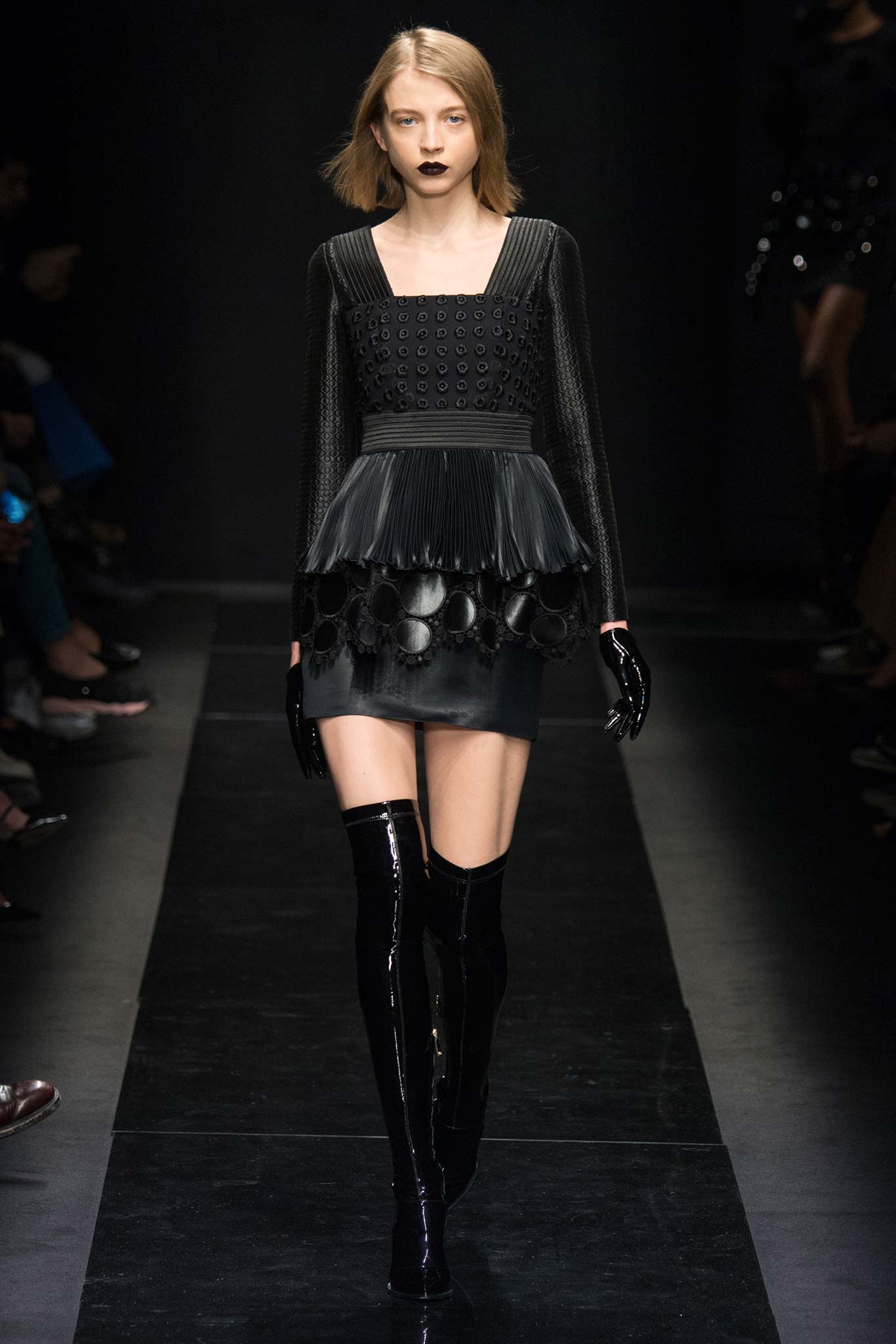 Emanuel Ungaro F/W 15 Look 35
