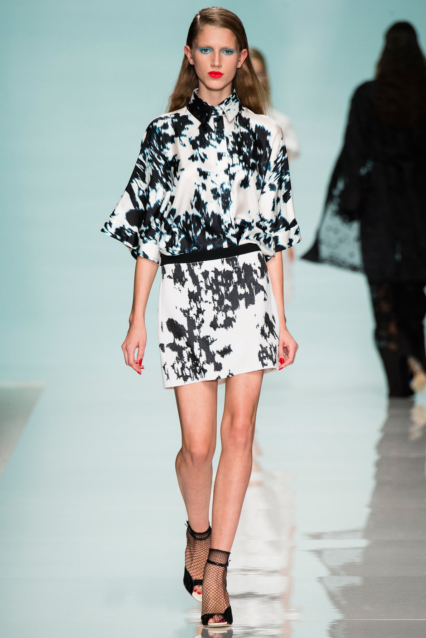 Emanuel Ungaro S/S 15 Look 32