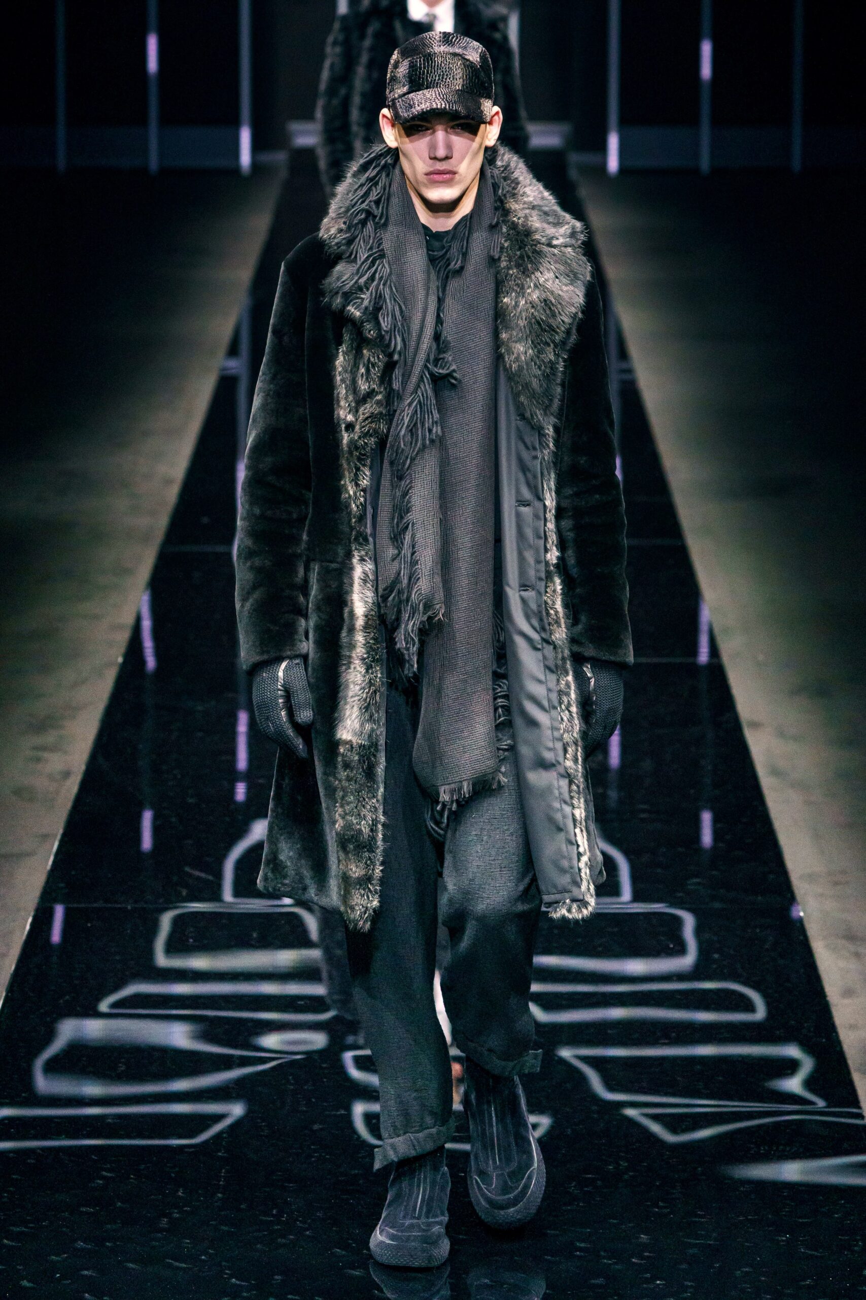 Emporio Armani F/W 19 Menswear Look 3