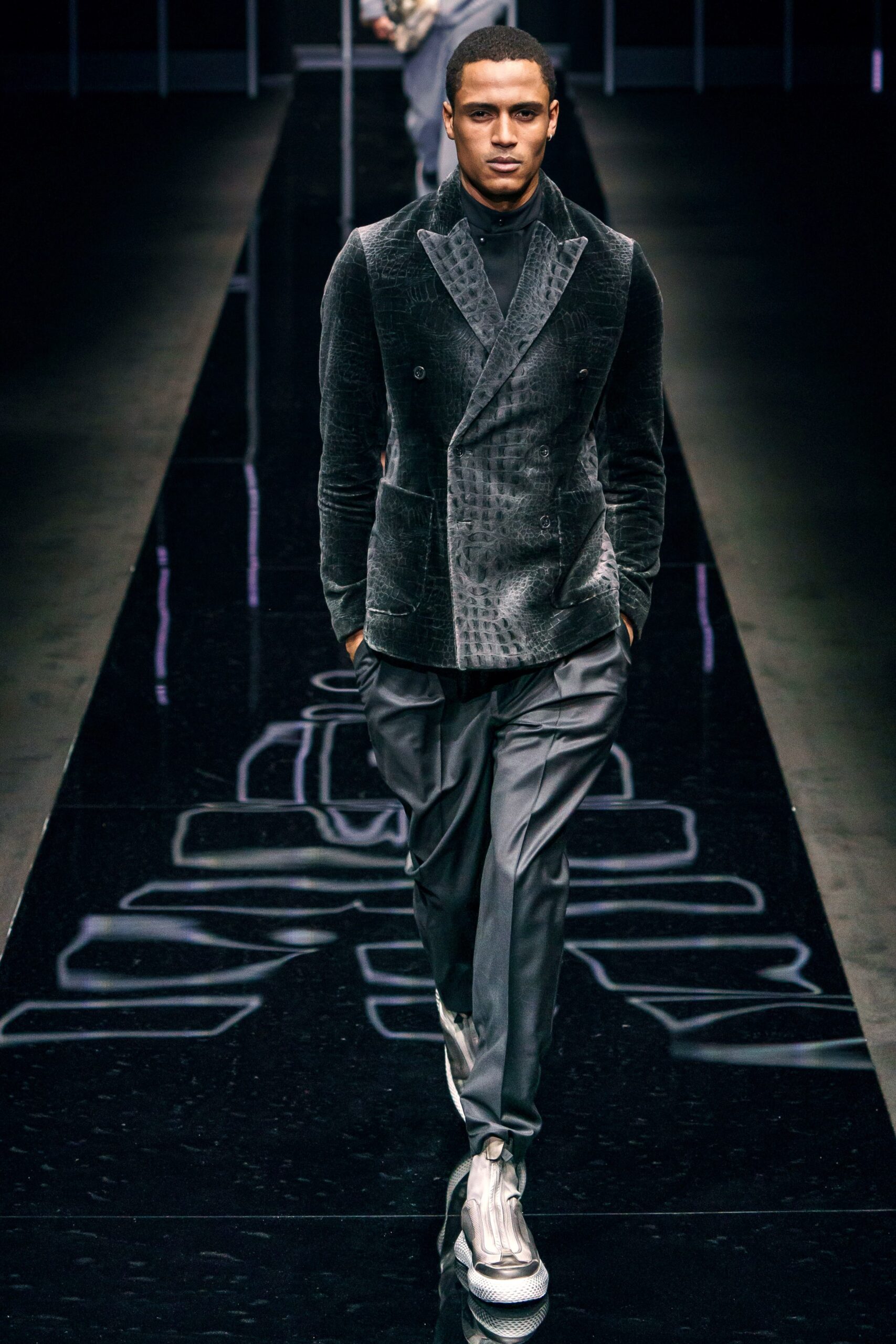 Emporio Armani F/W 19 Menswear Look 22